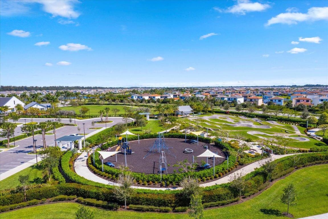 GROVES OF WESTLAKE - Residential