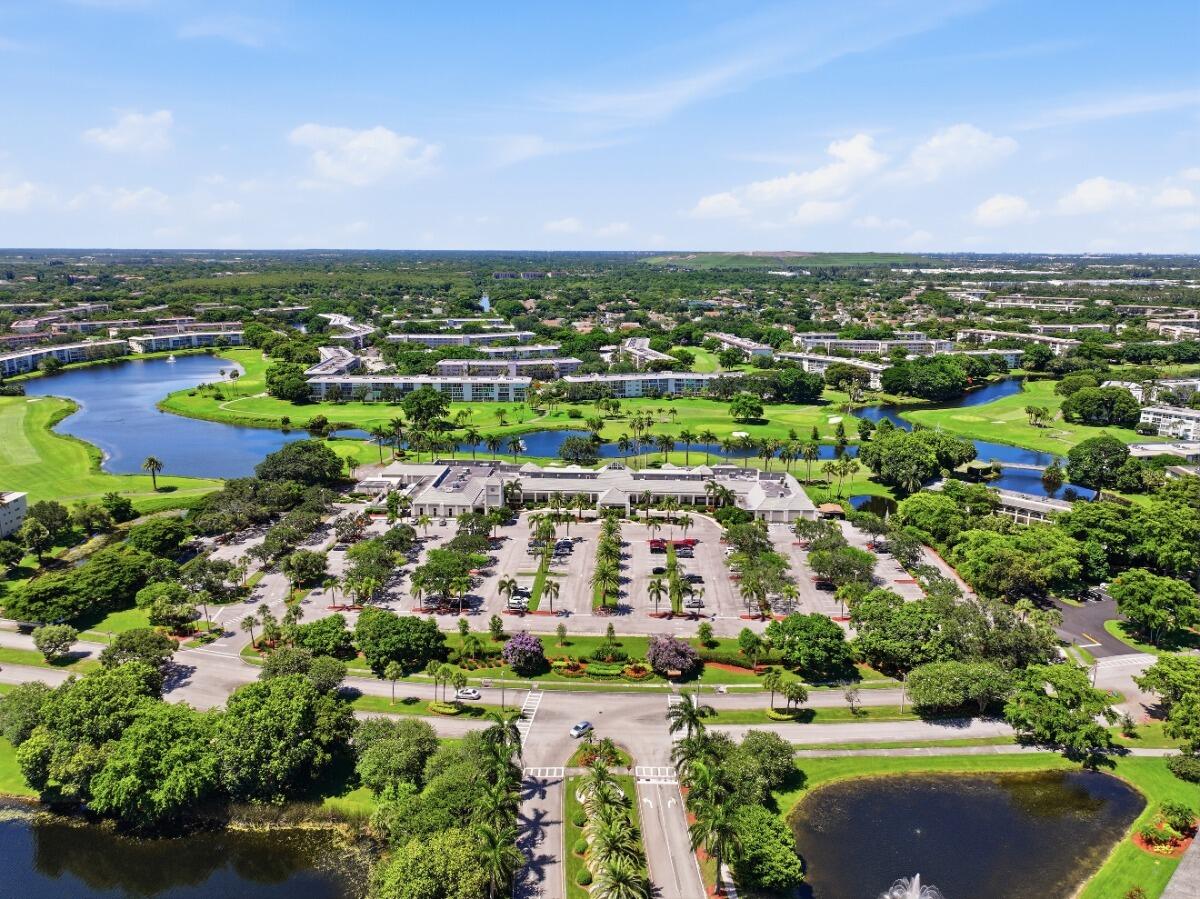 ELEUTHERA VILLAGE E CONDO - Residential