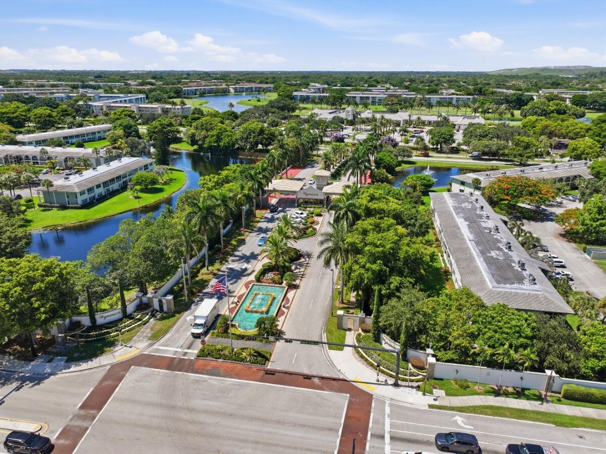 ELEUTHERA VILLAGE E CONDO - Residential