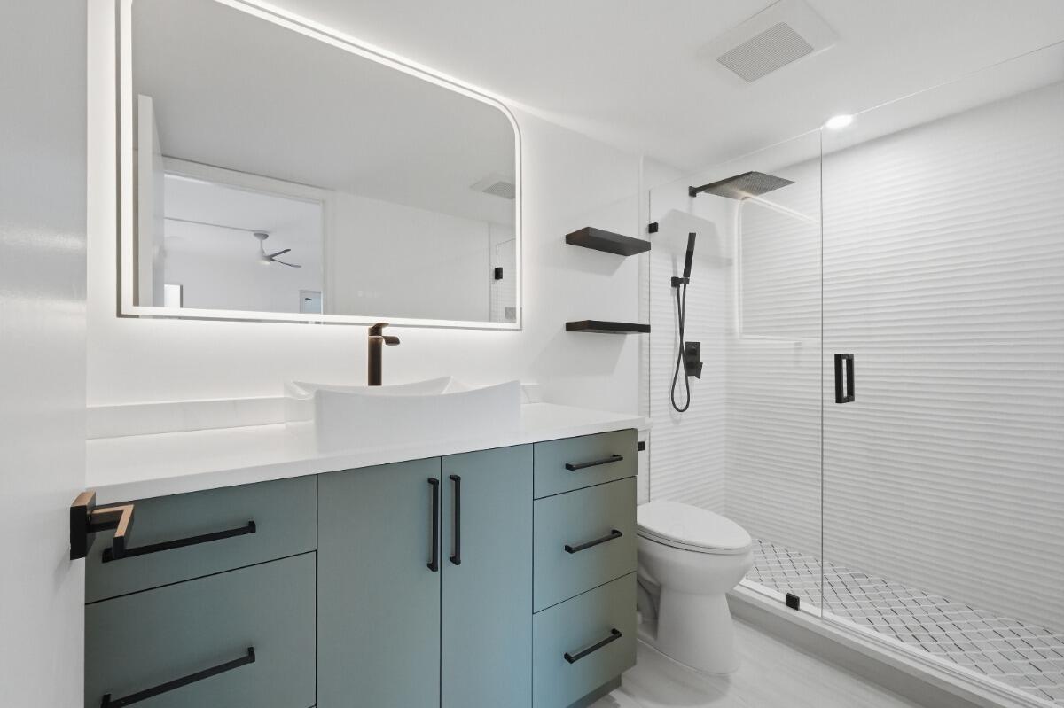 ELEUTHERA VILLAGE E CONDO - Residential
