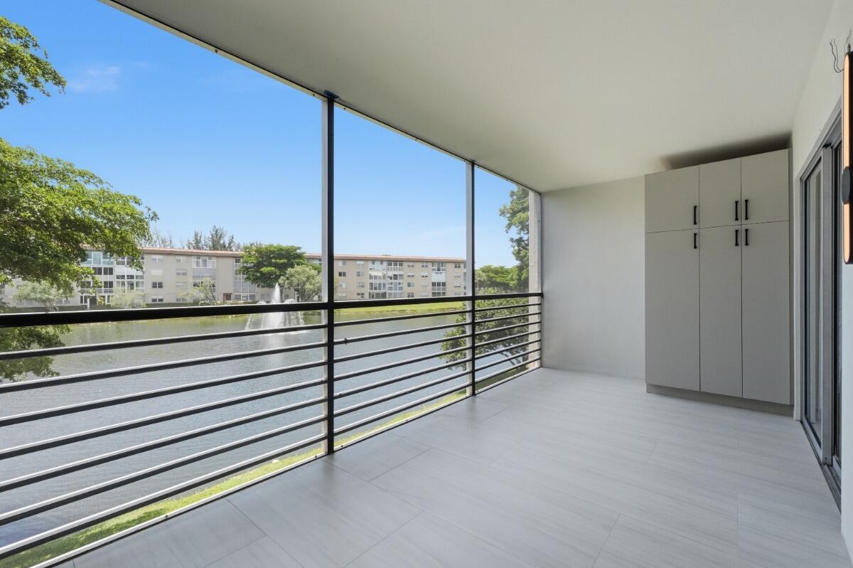 ELEUTHERA VILLAGE E CONDO - Residential