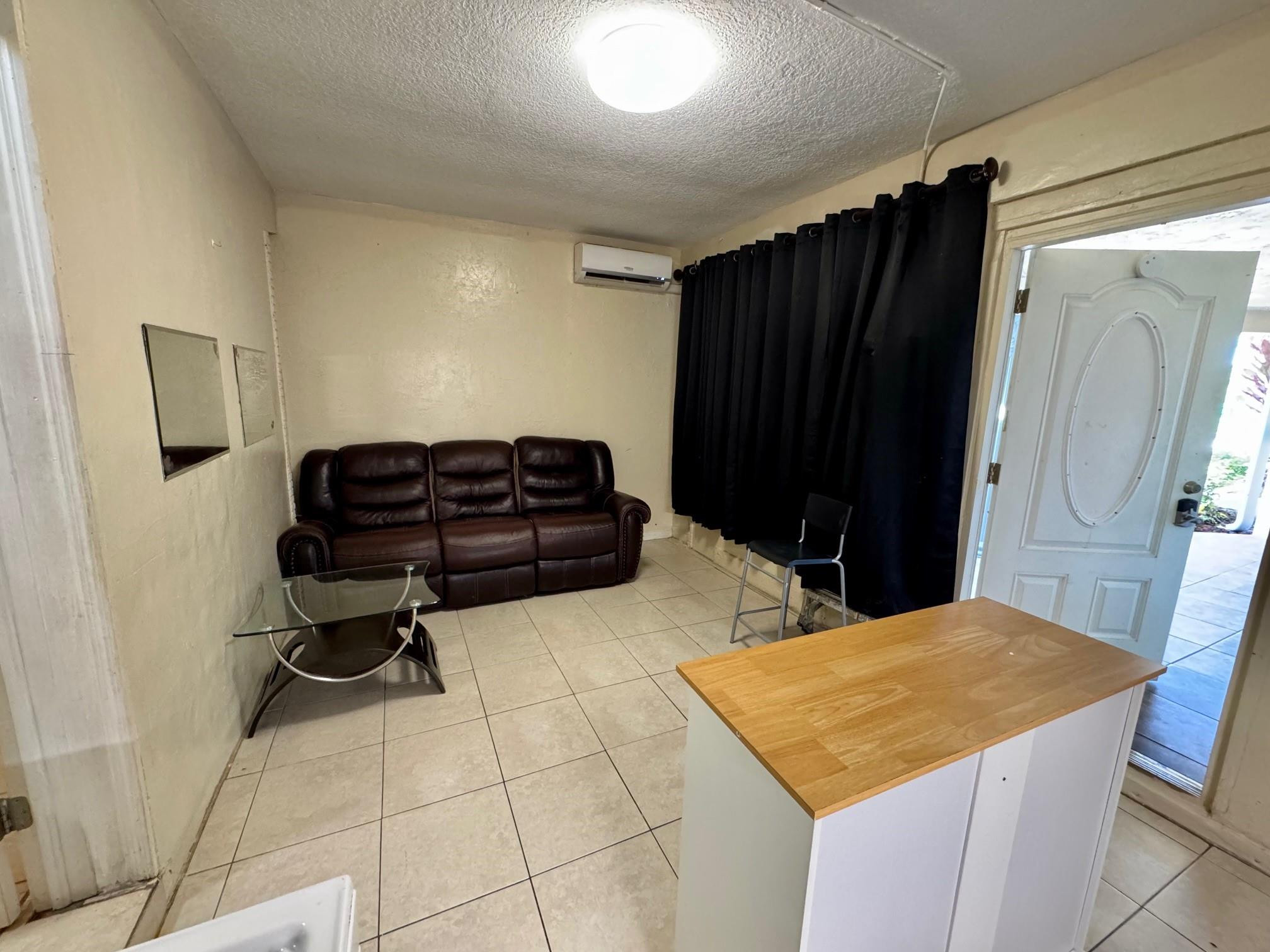 Falcon Sub One 54-47 B - Residential Lease