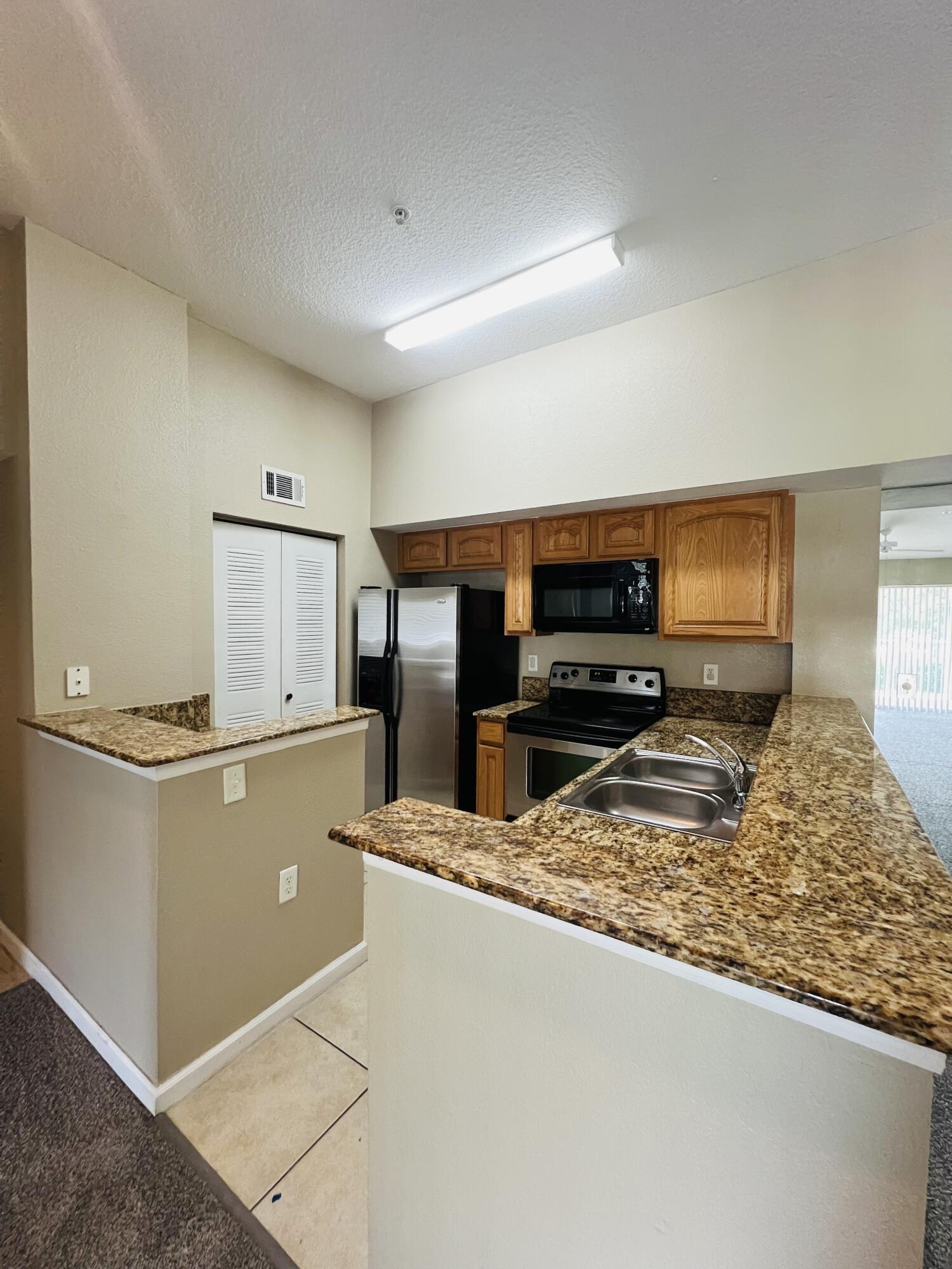 THE CLUB AT ST LUCIE WEST, A CONDOMINIUM - Residential
