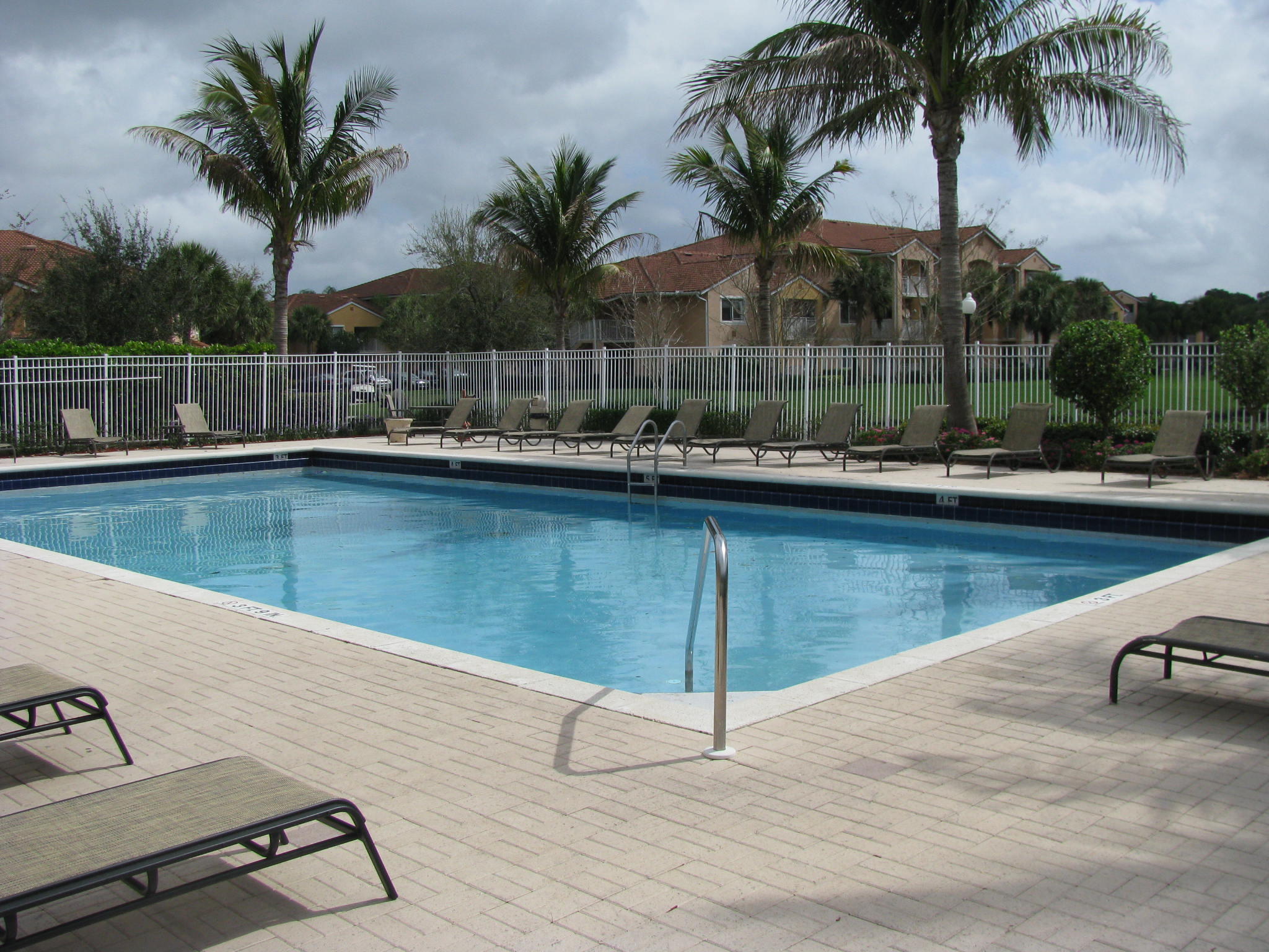 THE CLUB AT ST LUCIE WEST, A CONDOMINIUM - Residential