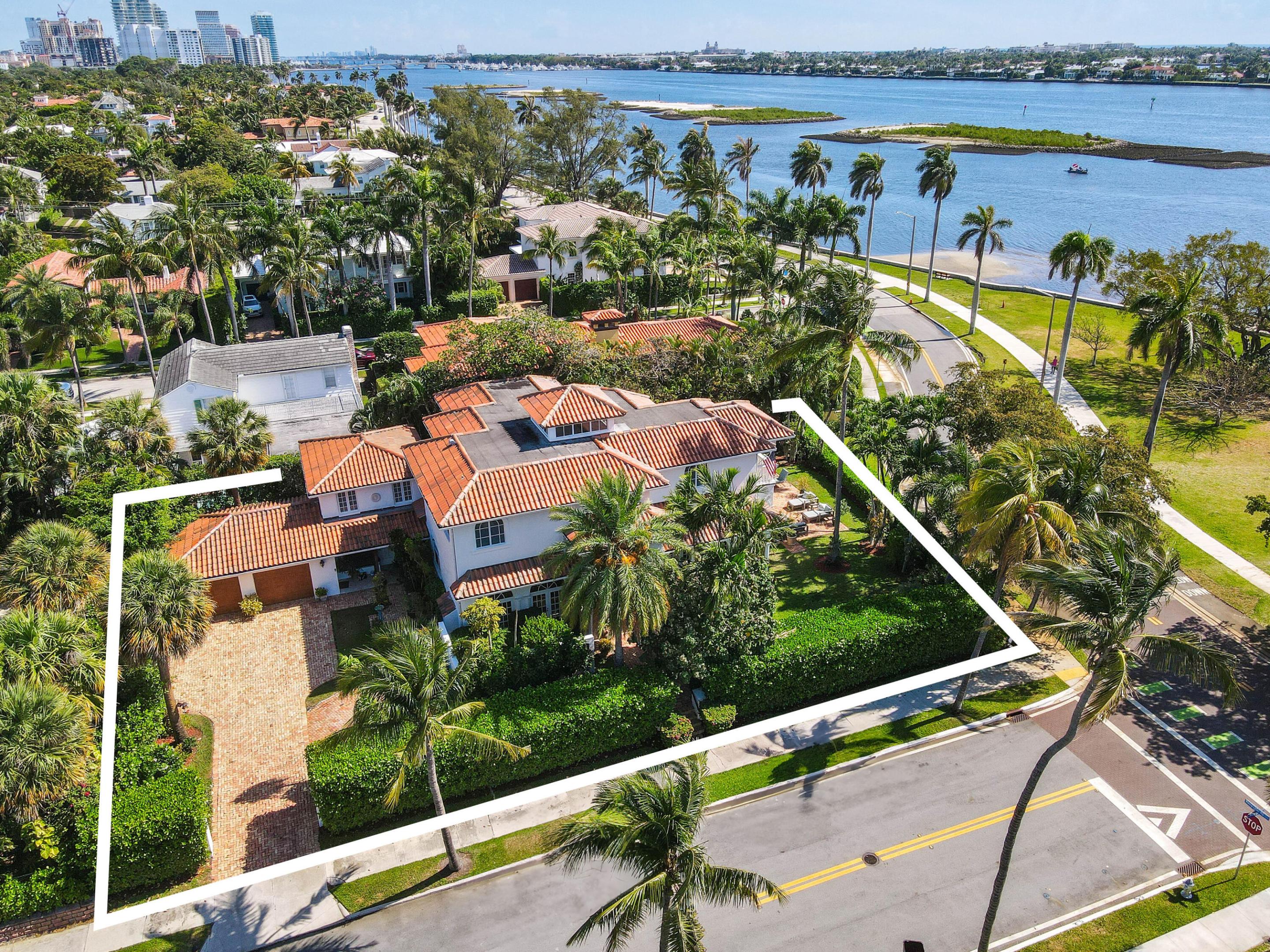 EL CID COURT - Residential