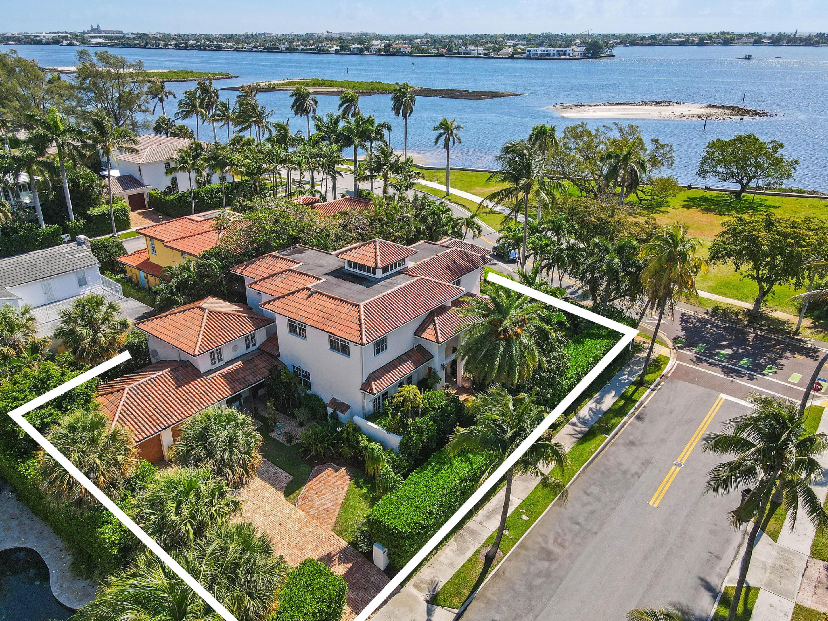 EL CID COURT - Residential