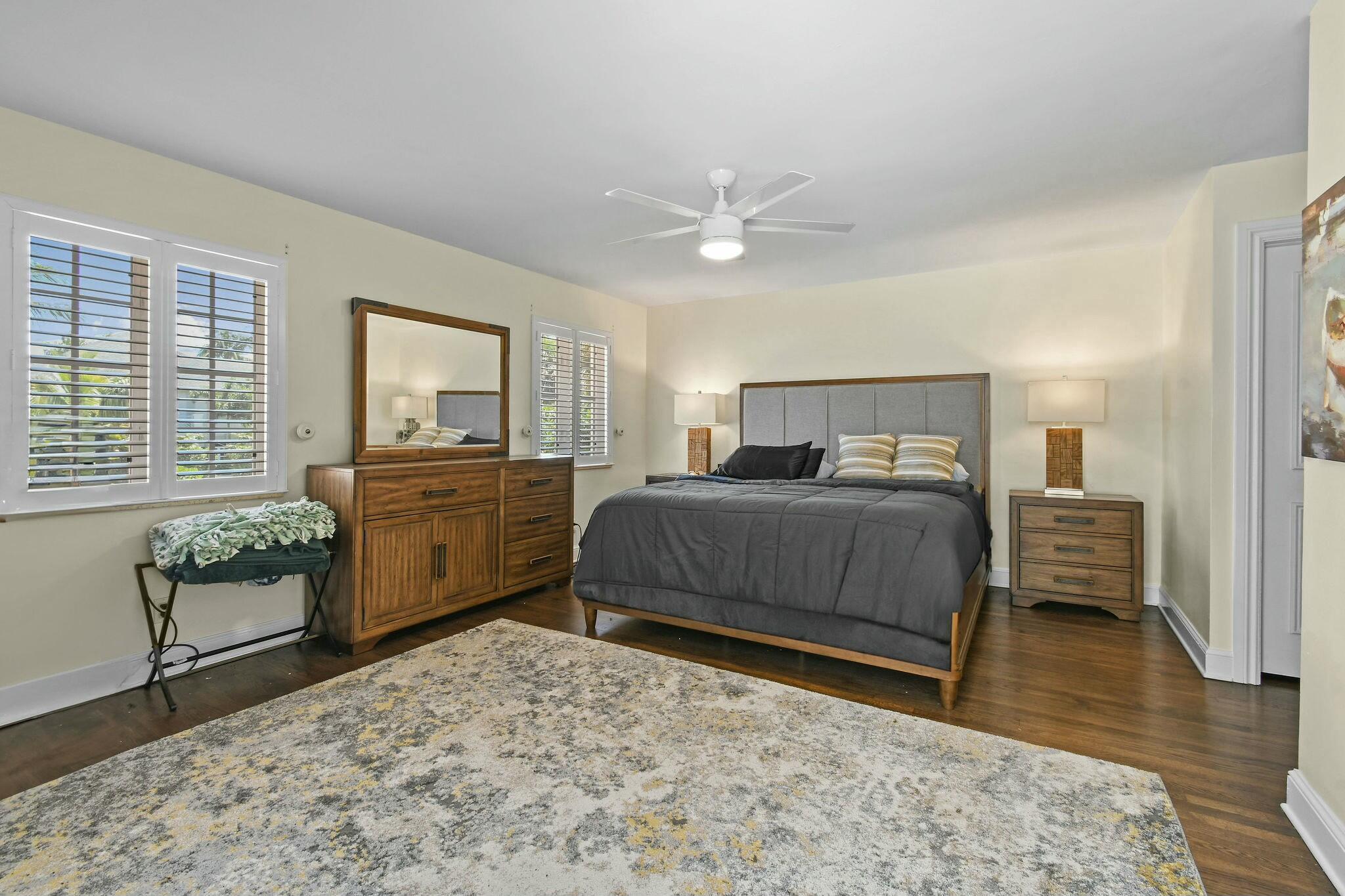 EL CID COURT - Residential