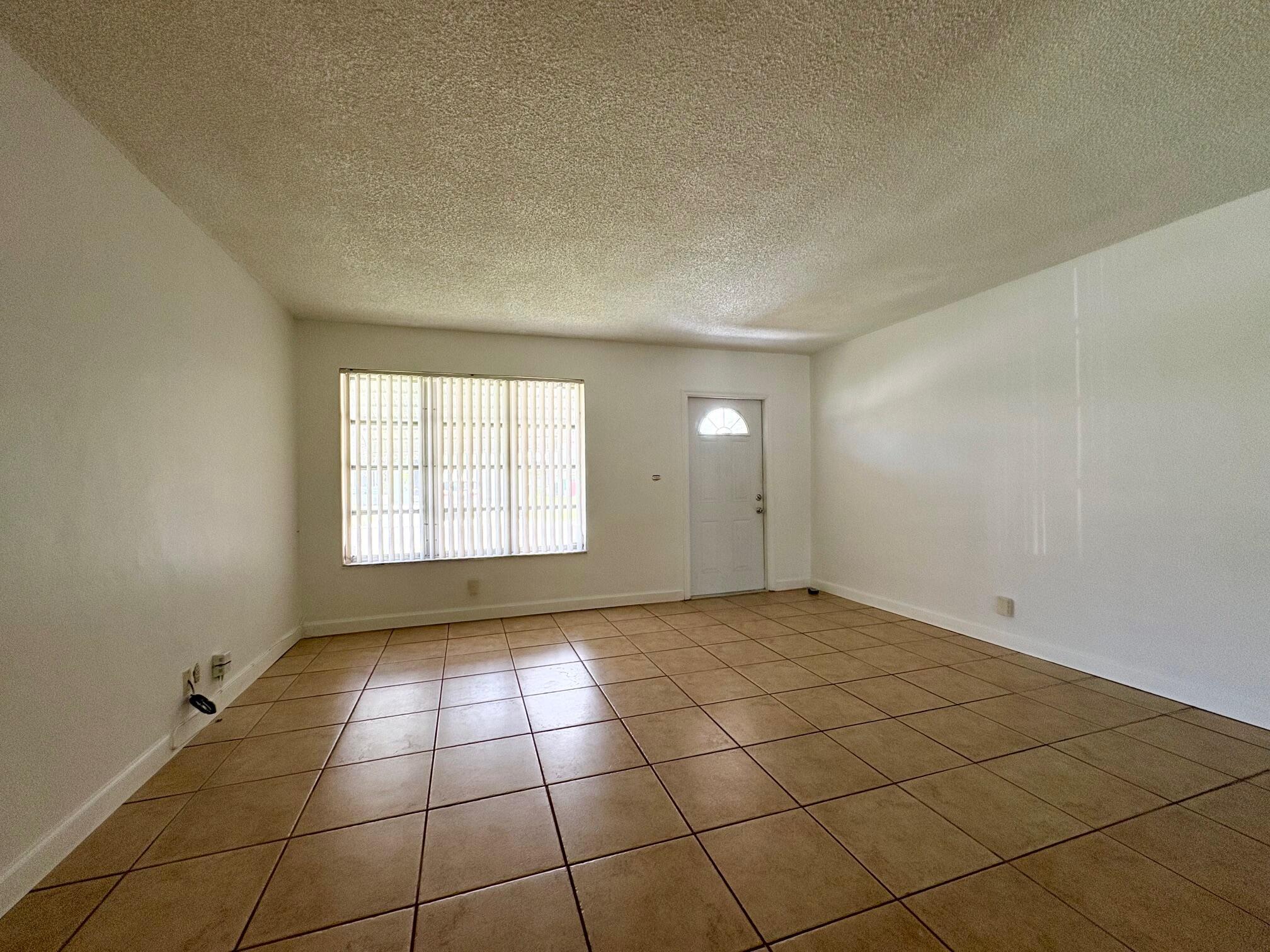 MAINLANDS OF TAMARAC LAKES - Residential