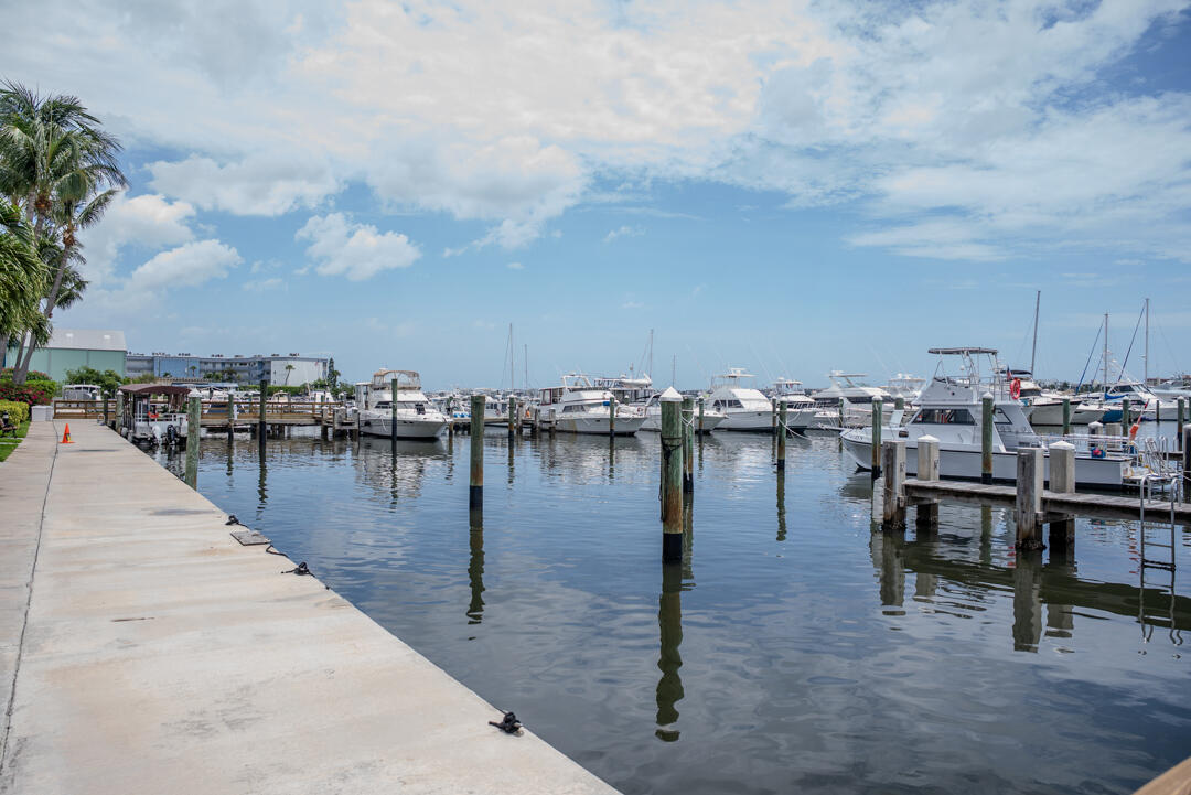 Moorings - Residential Lease