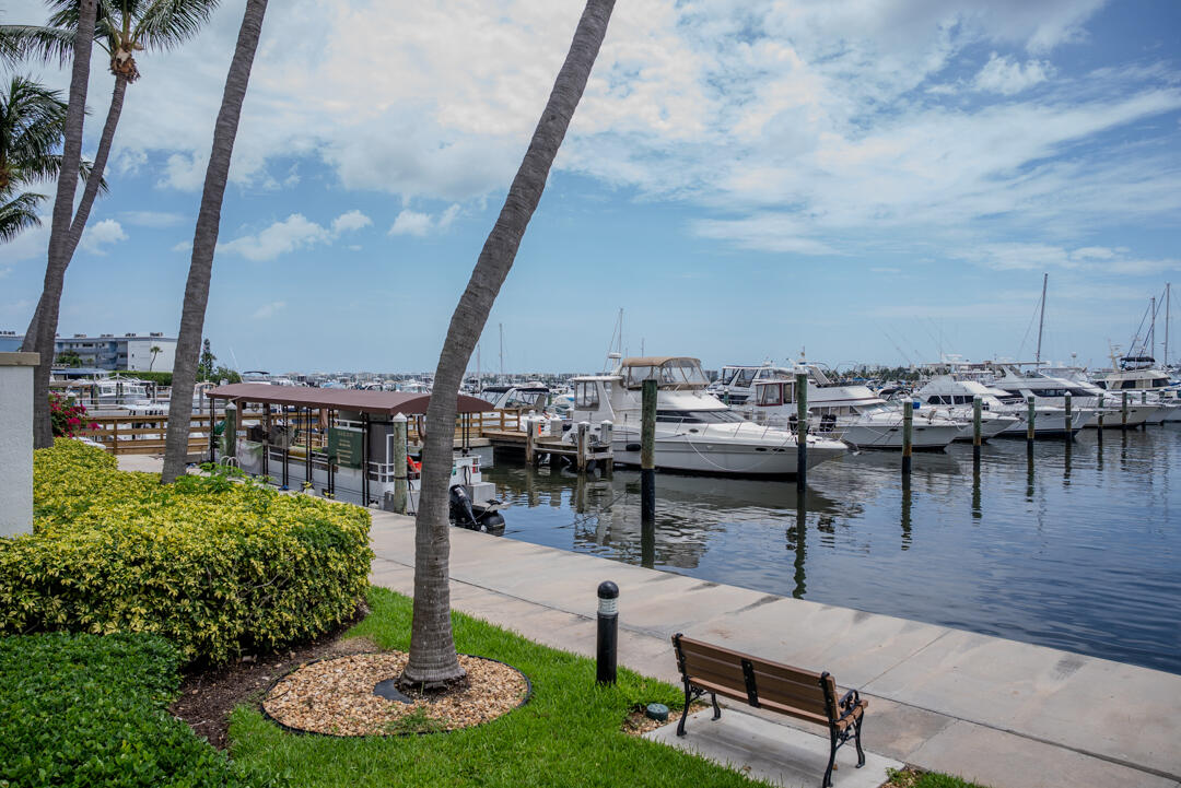 Moorings - Residential Lease
