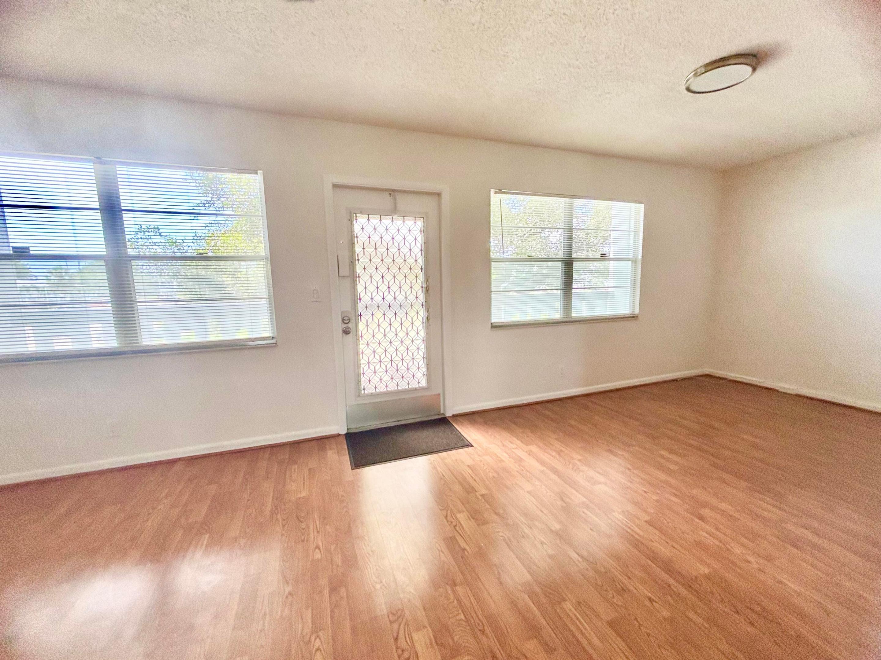OAKRIDGE F CONDO - Residential