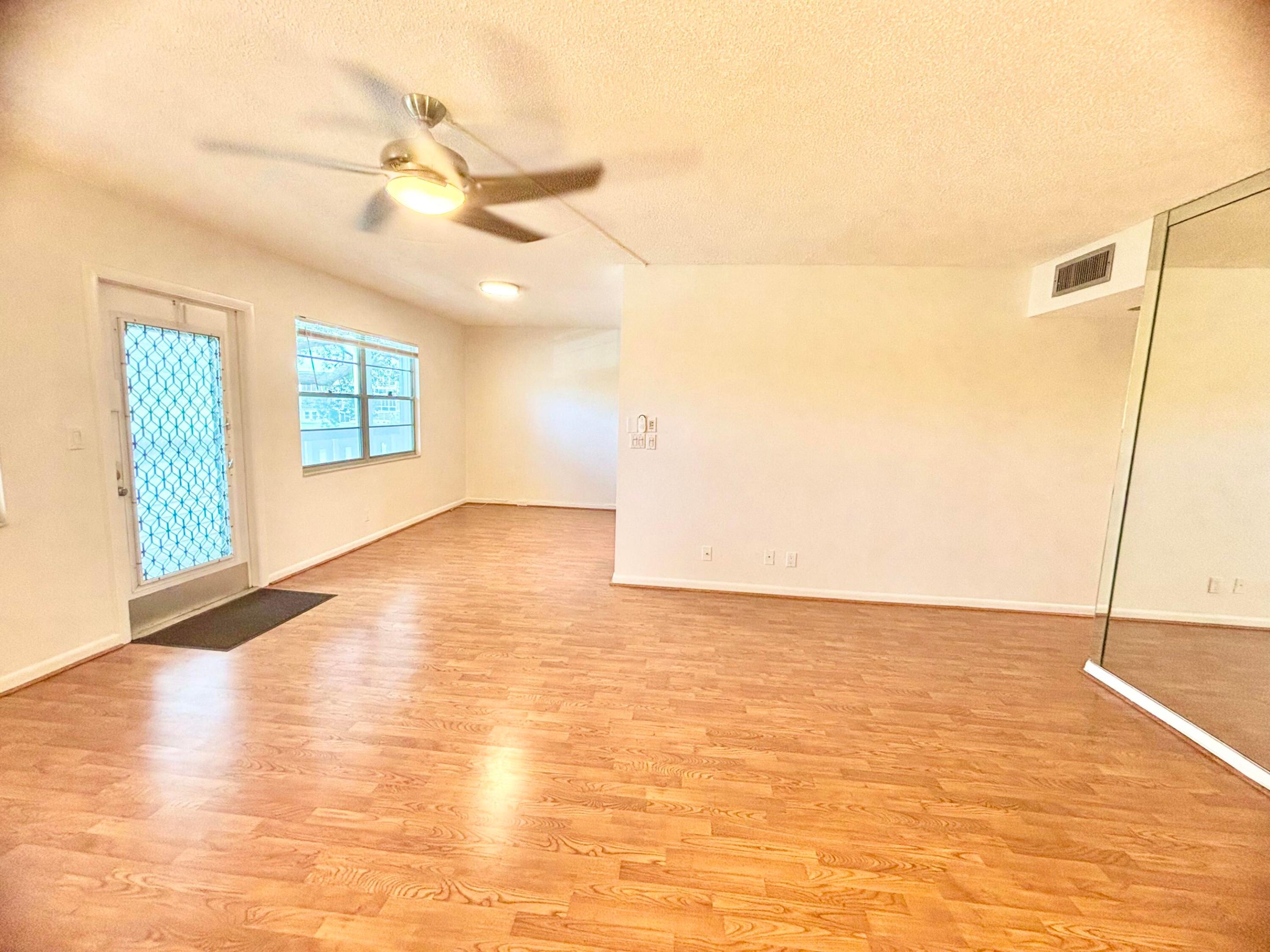 OAKRIDGE F CONDO - Residential
