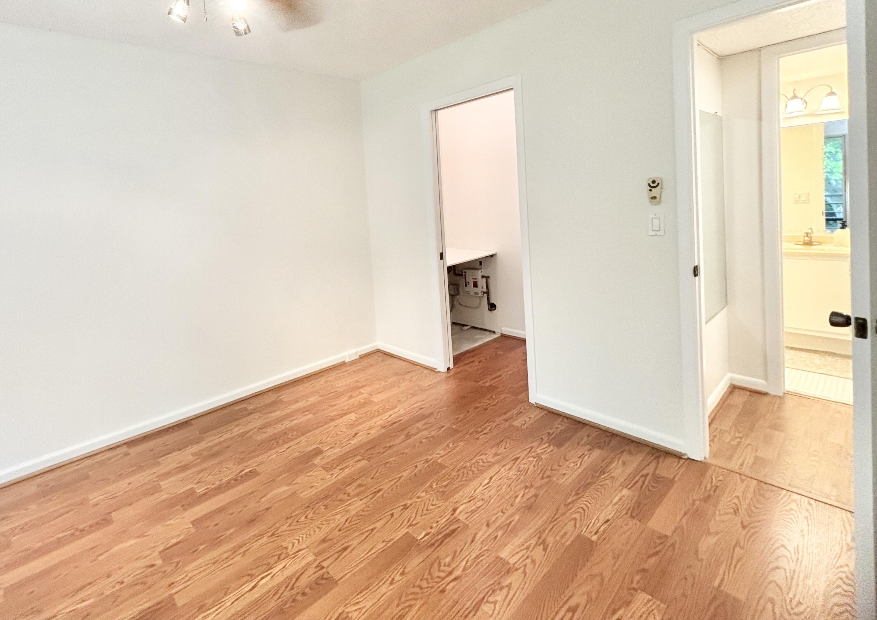 OAKRIDGE F CONDO - Residential