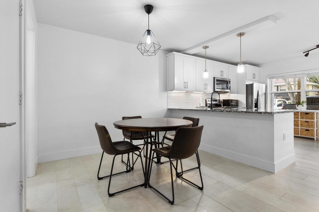 STAMFORD AT ROYAL PALM BEACH - Residential