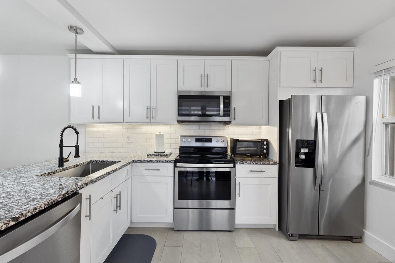 STAMFORD AT ROYAL PALM BEACH - Residential