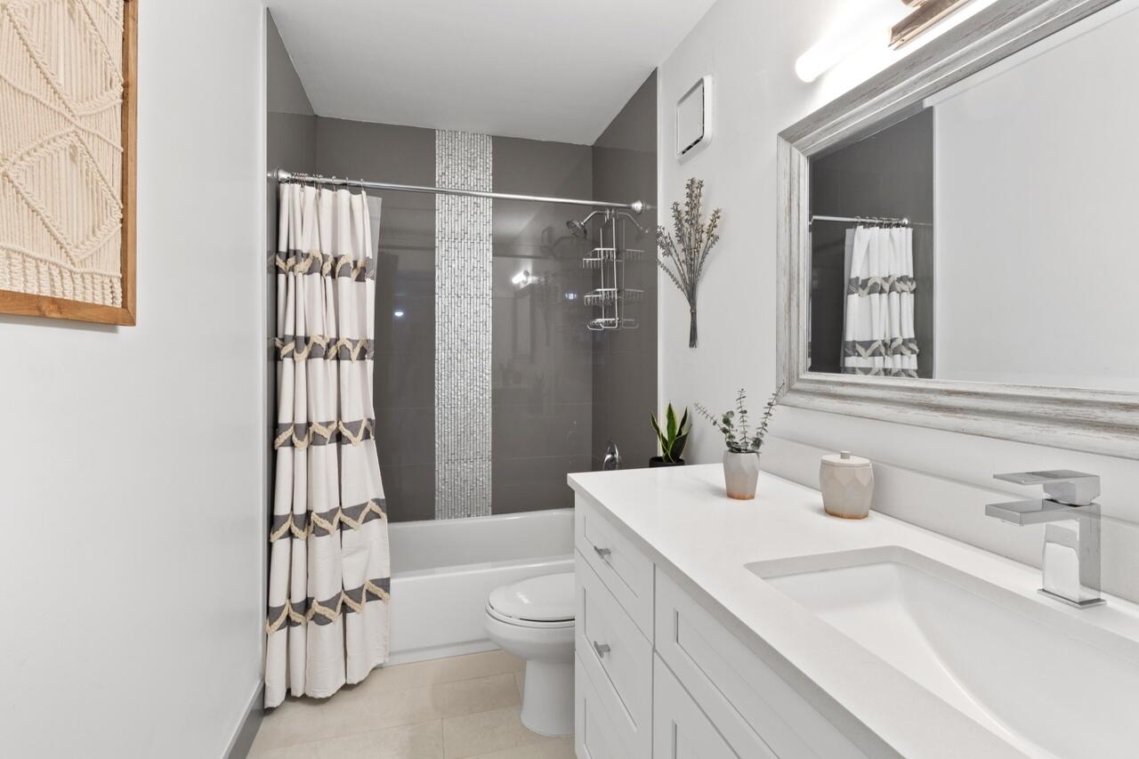 STAMFORD AT ROYAL PALM BEACH - Residential