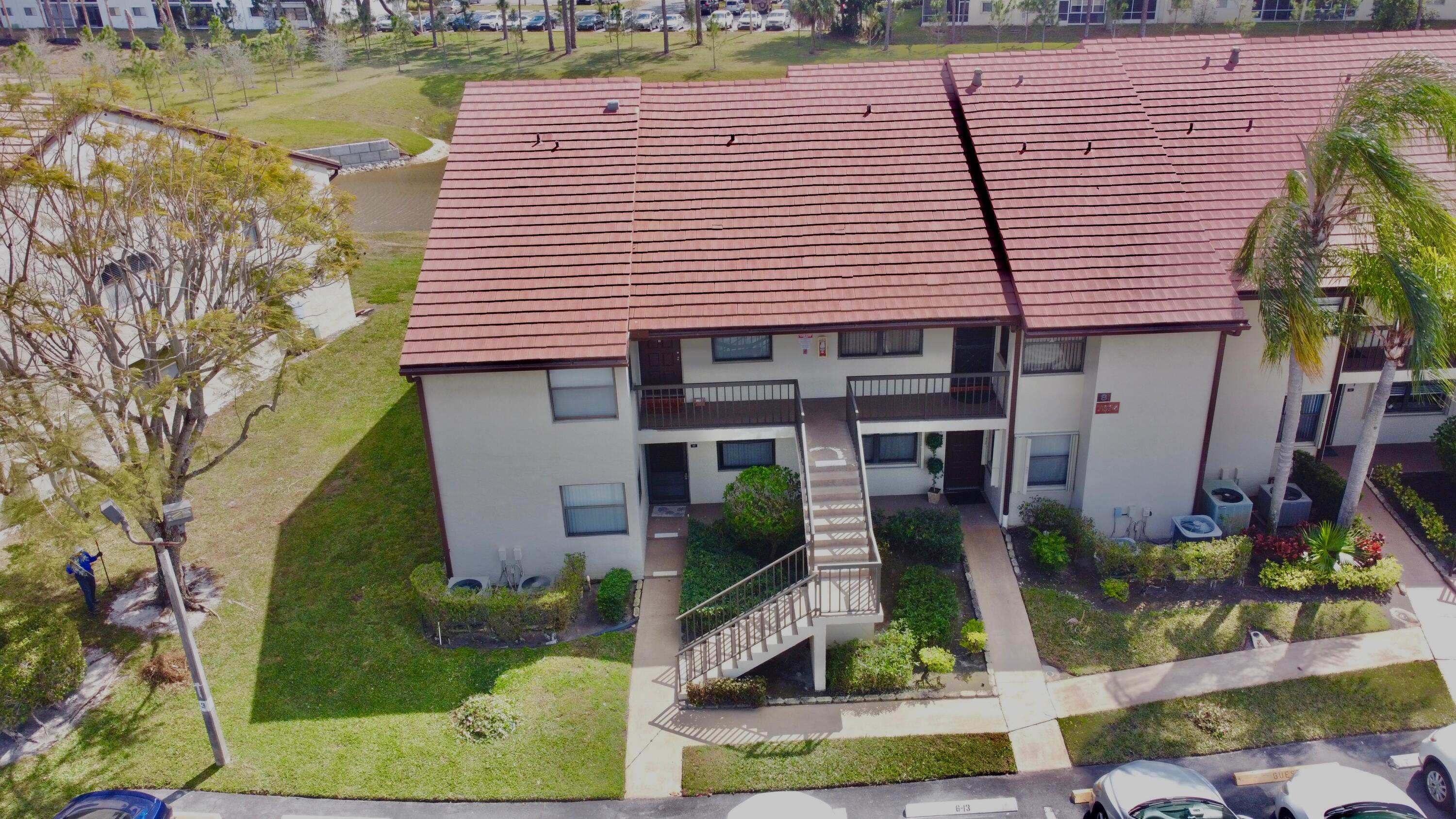LUCERNE POINT SIX COND UNIT 101 BLDG 8 - Residential