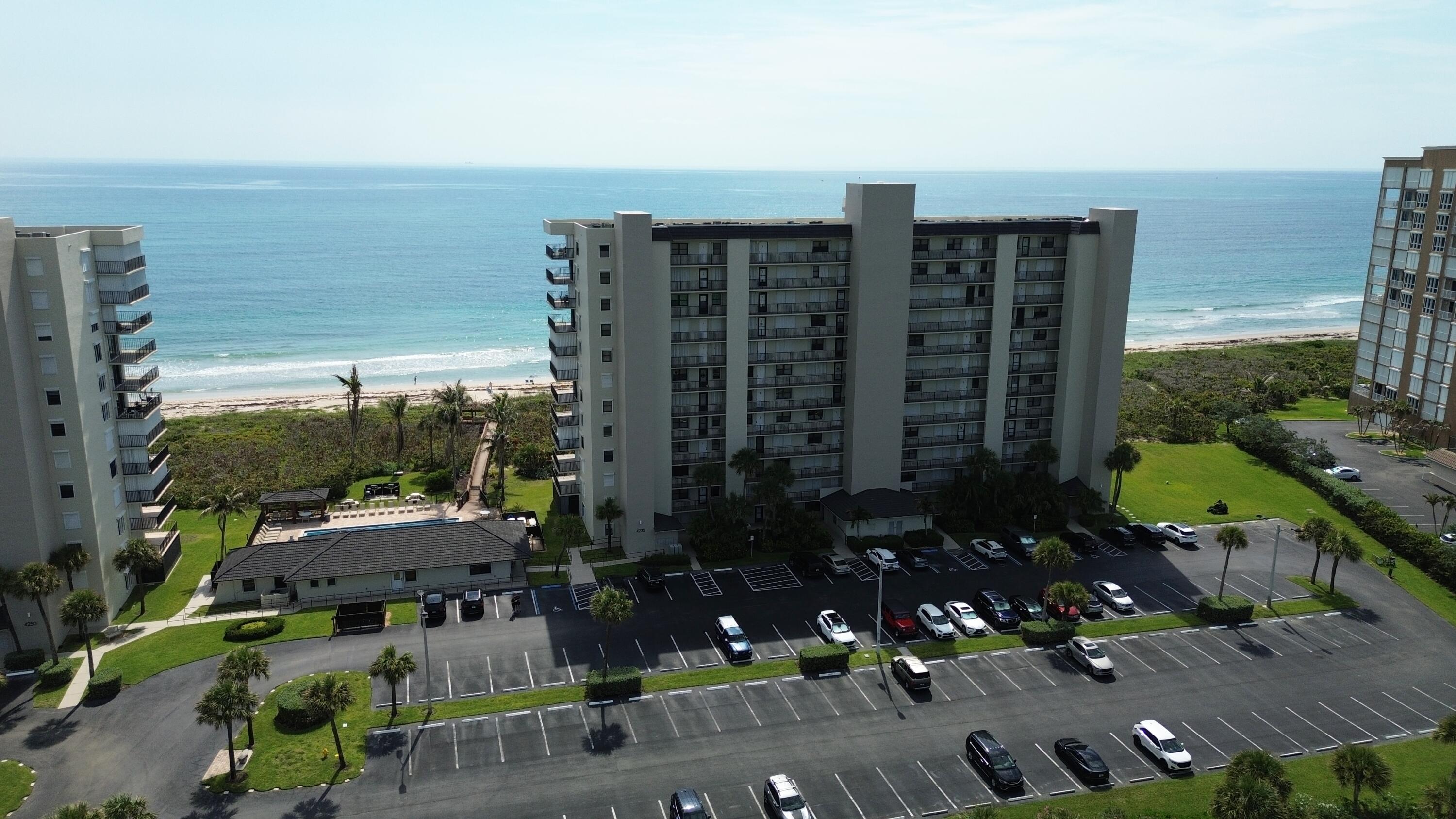 OCEAN HARBOUR SOUTH CONDOMINIUM - Residential