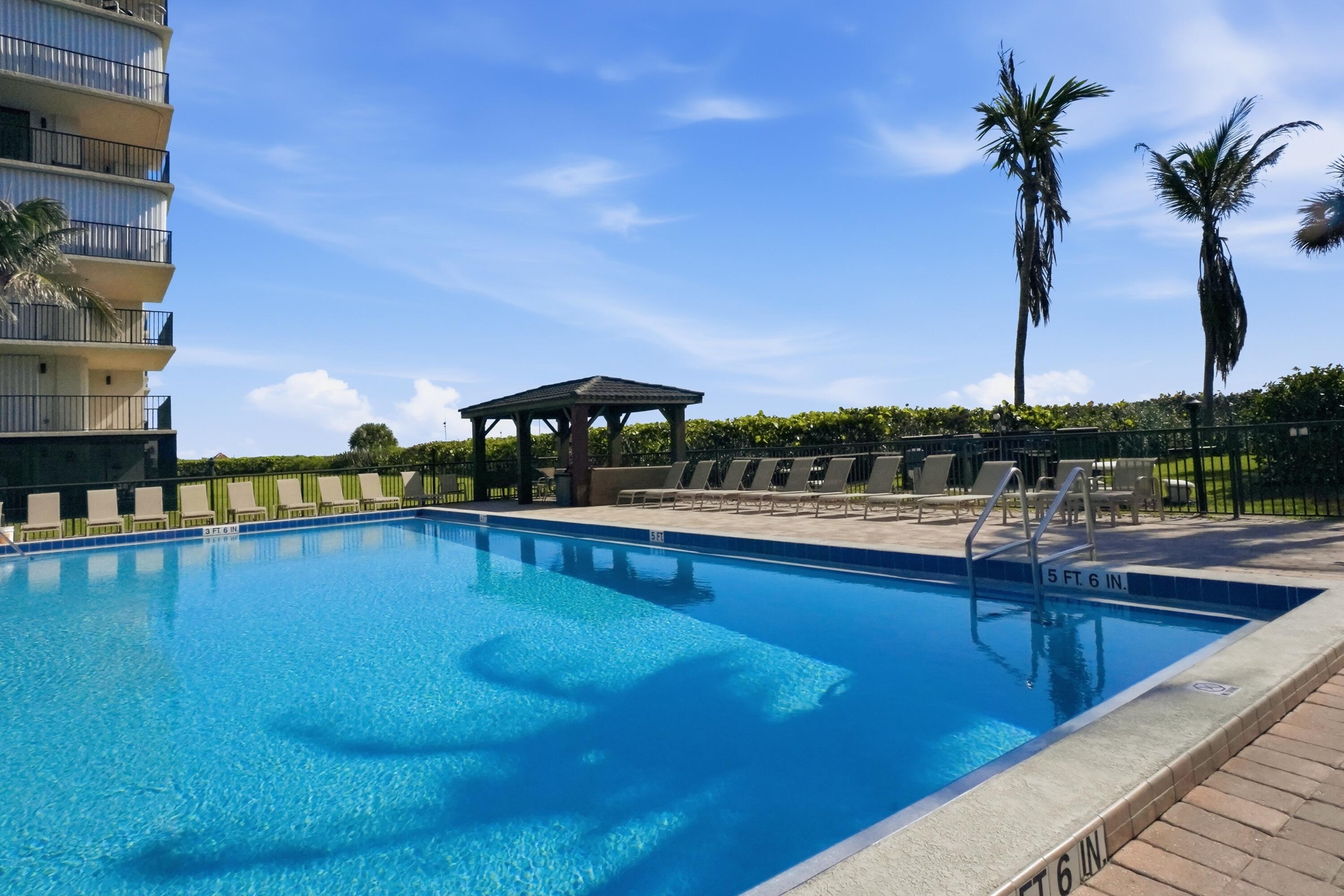 OCEAN HARBOUR SOUTH CONDOMINIUM - Residential