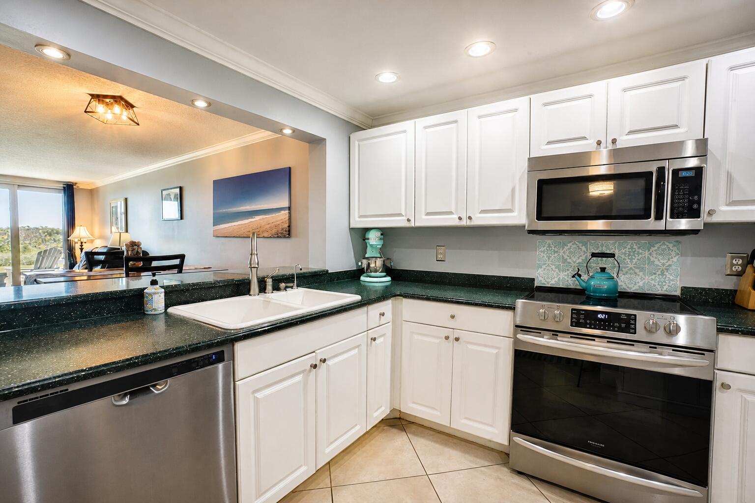 OCEAN HARBOUR SOUTH CONDOMINIUM - Residential