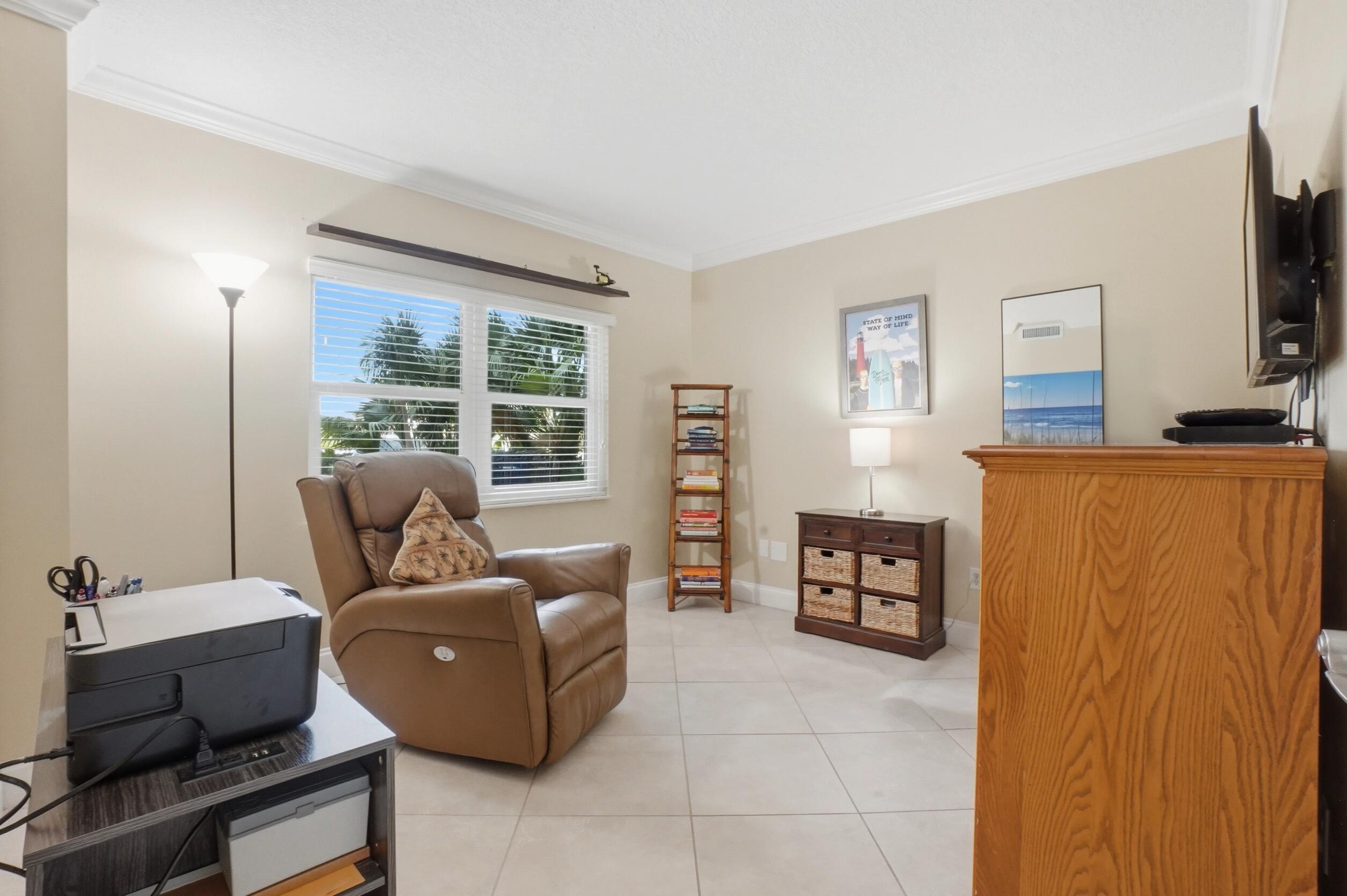 OCEAN HARBOUR SOUTH CONDOMINIUM - Residential