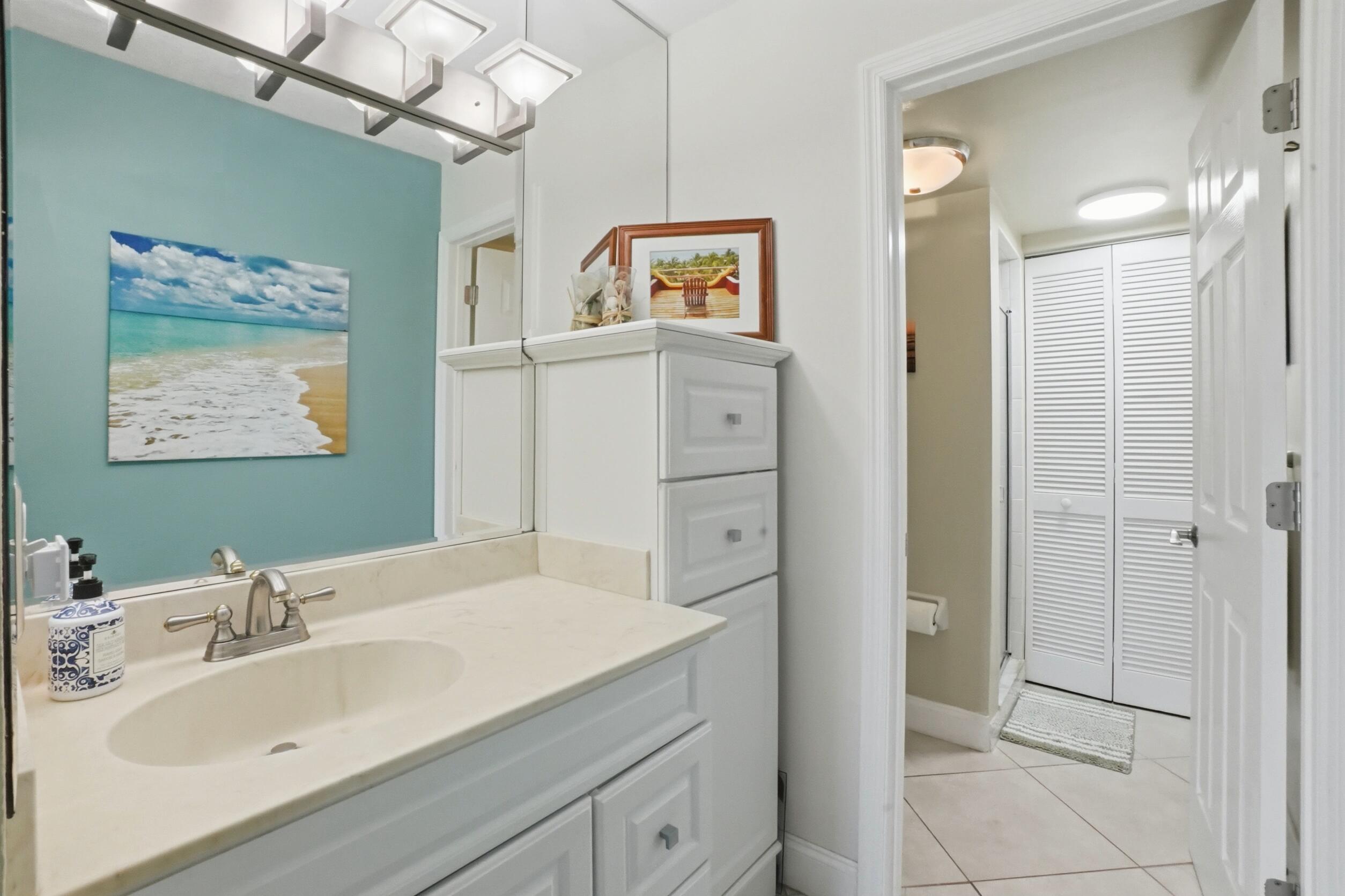 OCEAN HARBOUR SOUTH CONDOMINIUM - Residential
