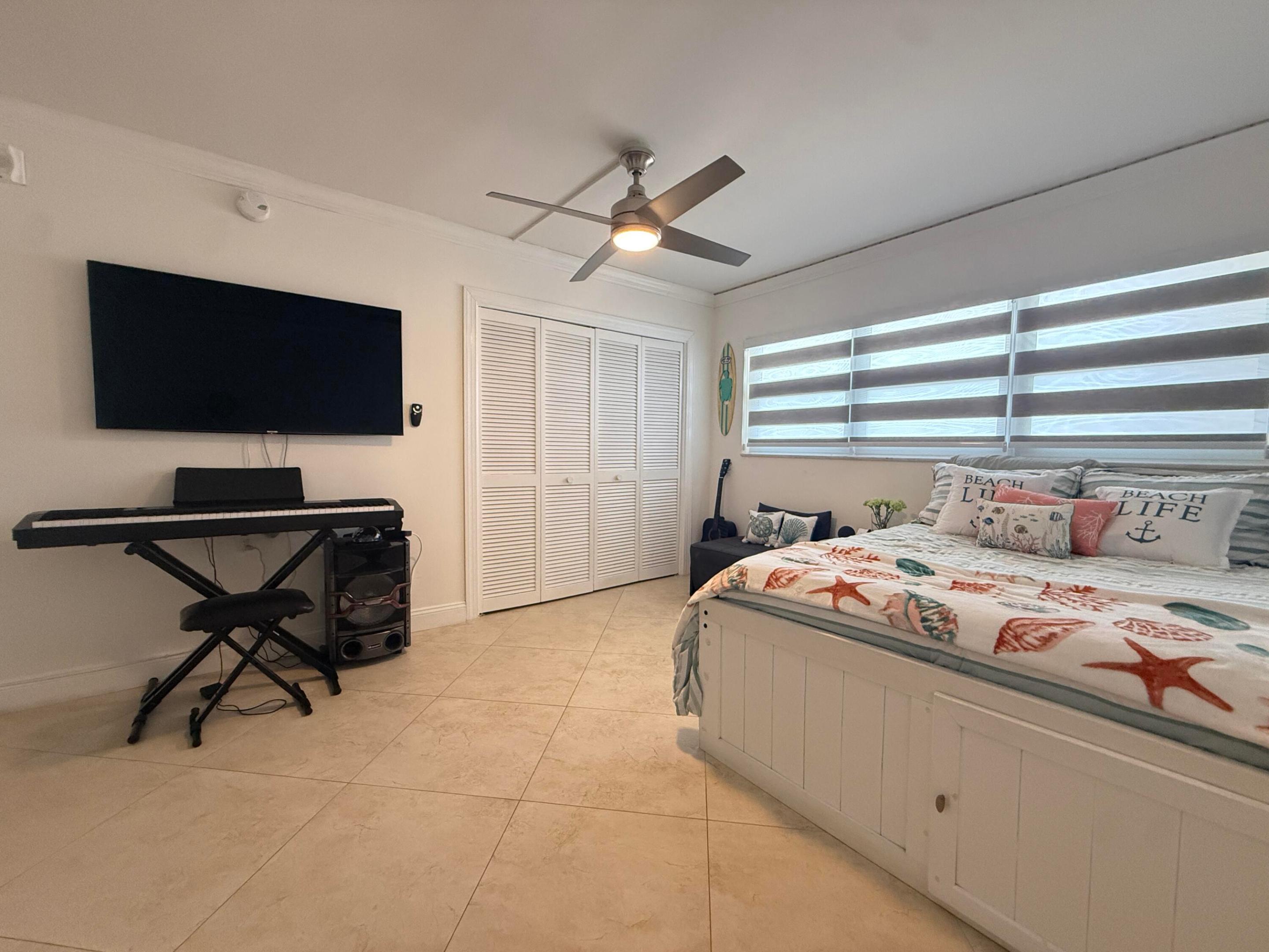 NO 4 PALM-AIRE AT CORAL KEY - Residential