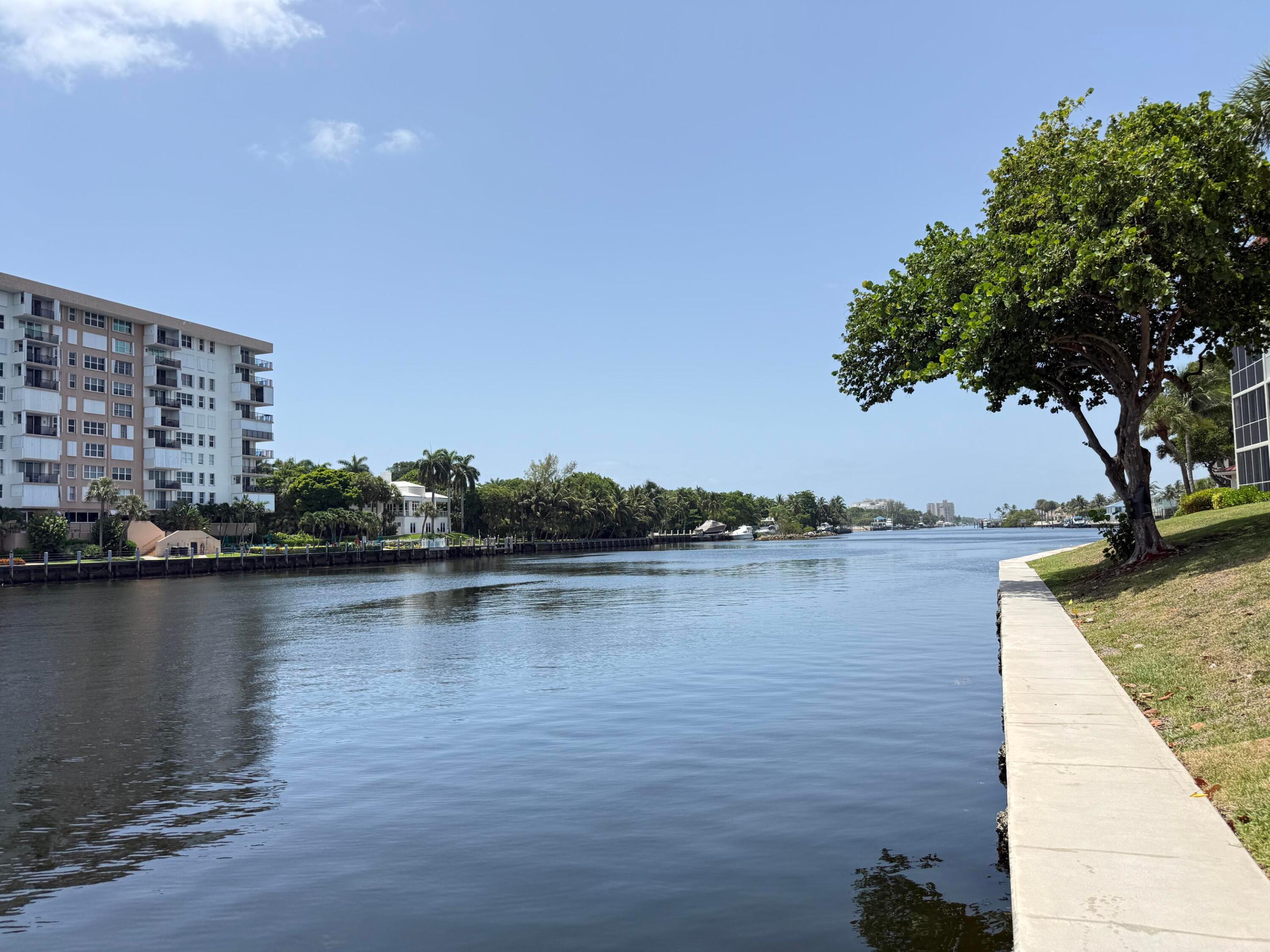 NO 4 PALM-AIRE AT CORAL KEY - Residential