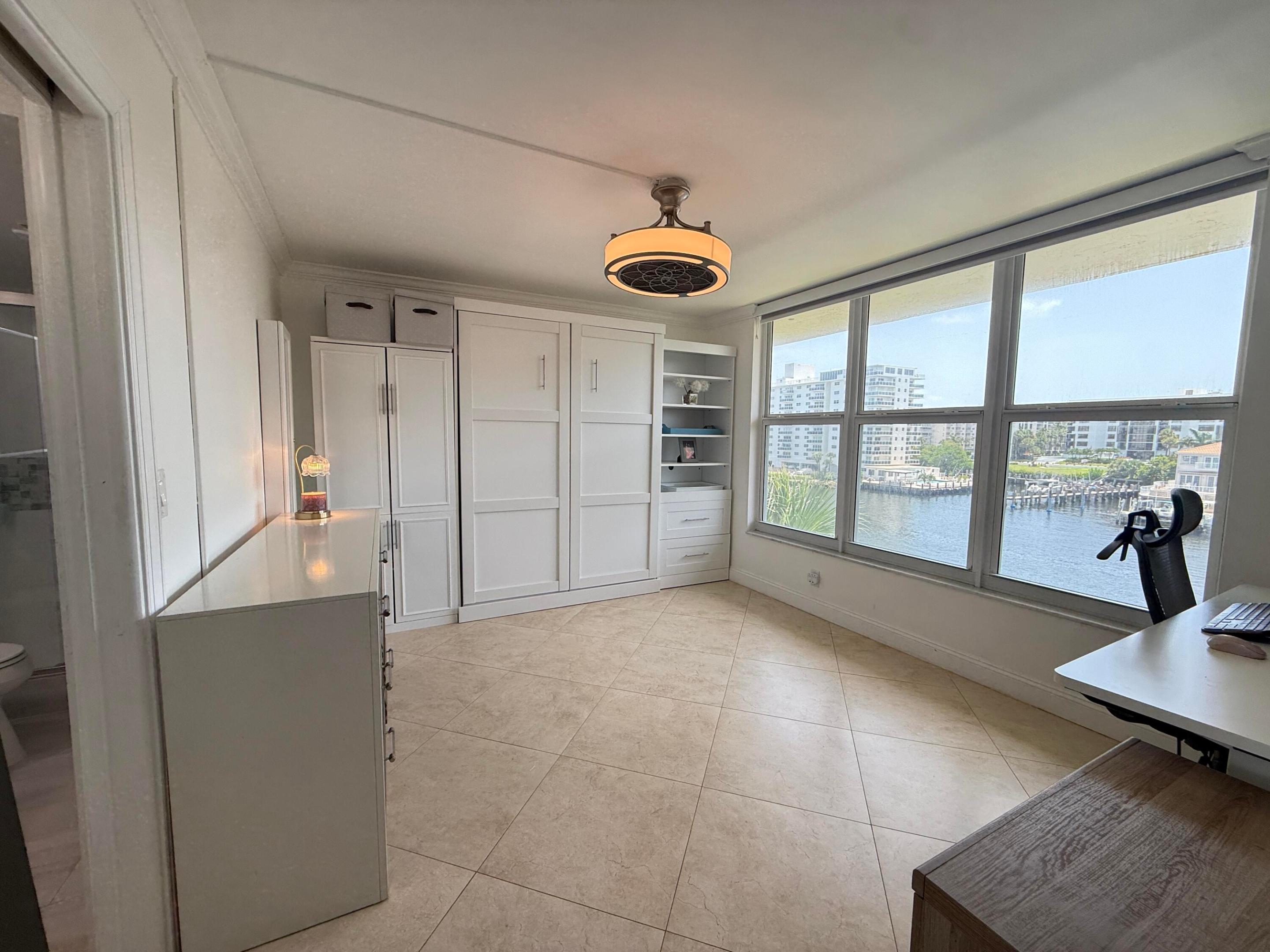 NO 4 PALM-AIRE AT CORAL KEY - Residential