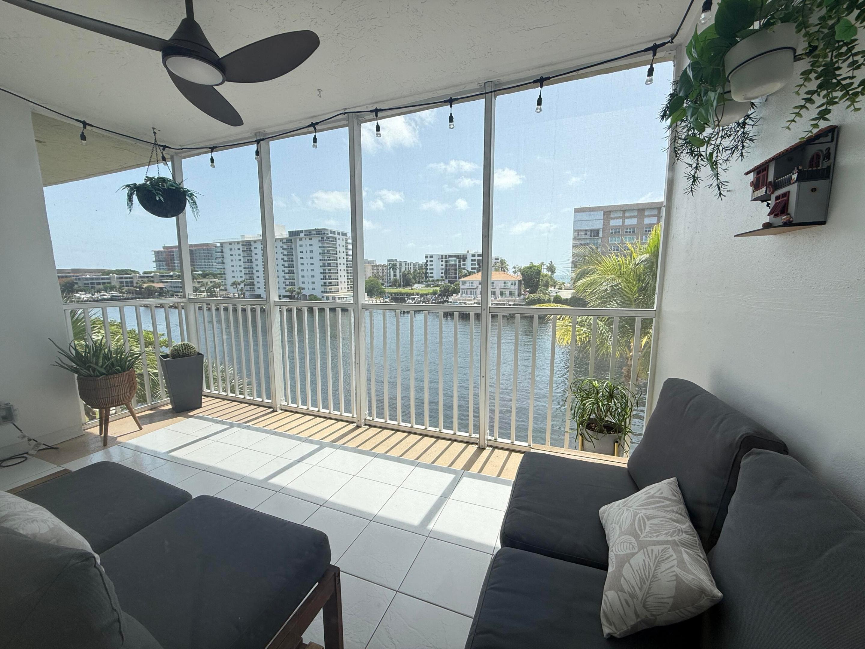 NO 4 PALM-AIRE AT CORAL KEY - Residential