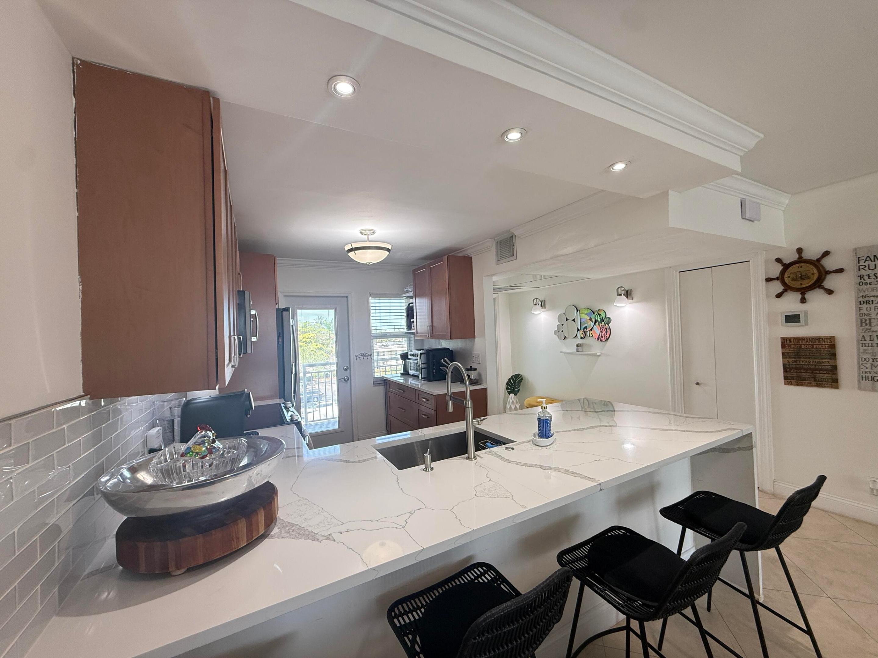 NO 4 PALM-AIRE AT CORAL KEY - Residential