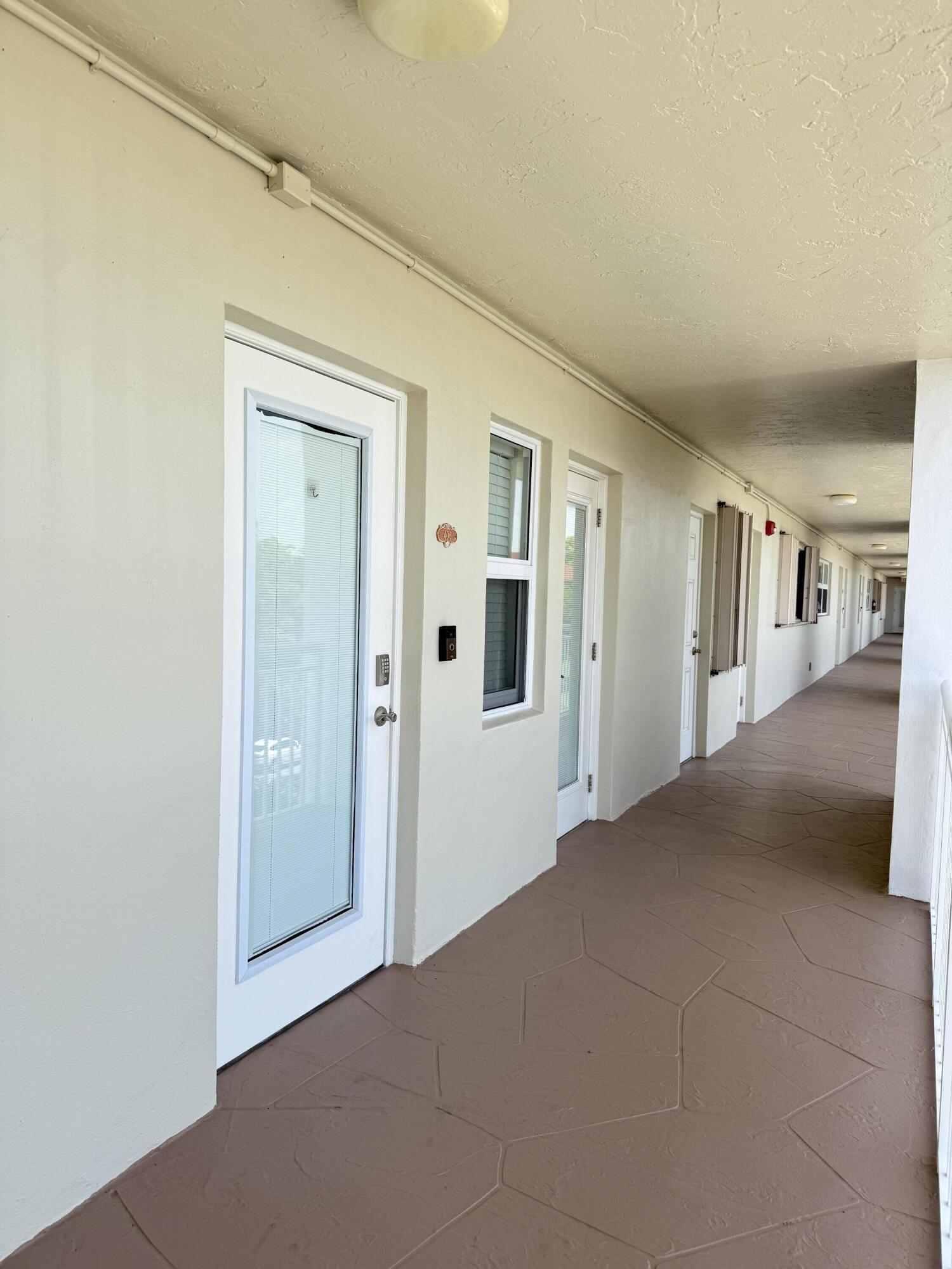 NO 4 PALM-AIRE AT CORAL KEY - Residential