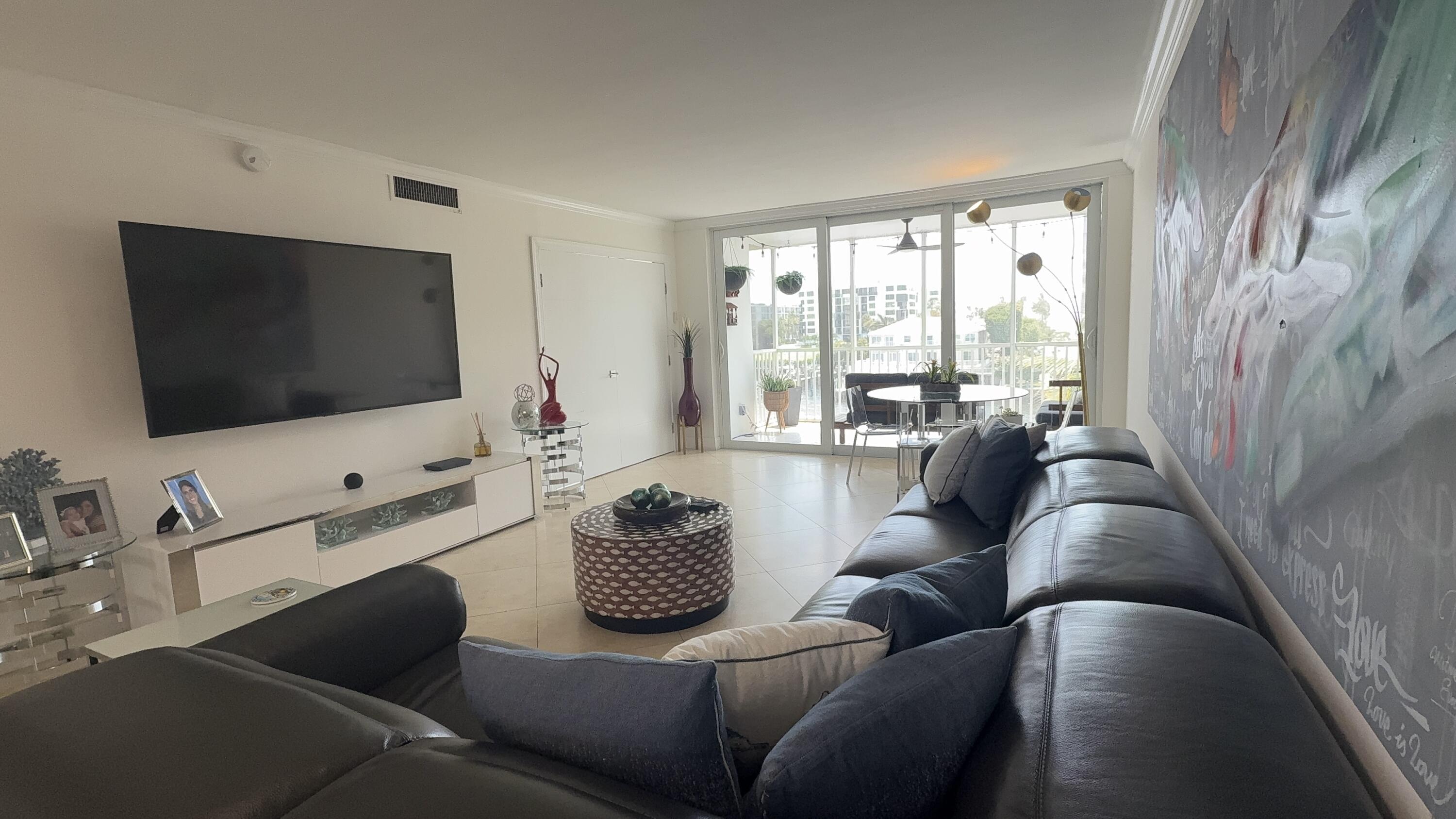 NO 4 PALM-AIRE AT CORAL KEY - Residential