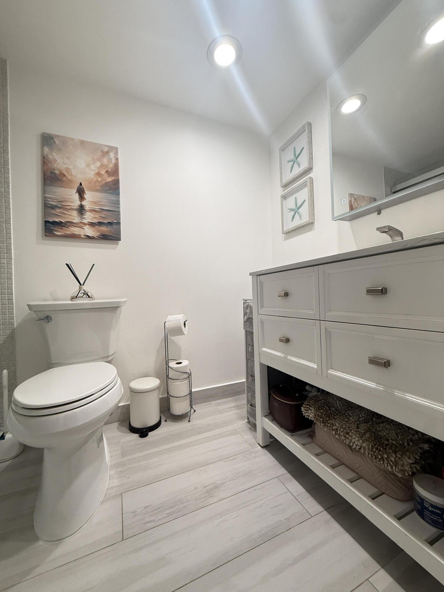 NO 4 PALM-AIRE AT CORAL KEY - Residential