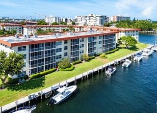 NO 4 PALM-AIRE AT CORAL KEY - Residential