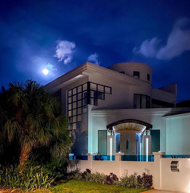 NORTH LAKE WORTH - Residential