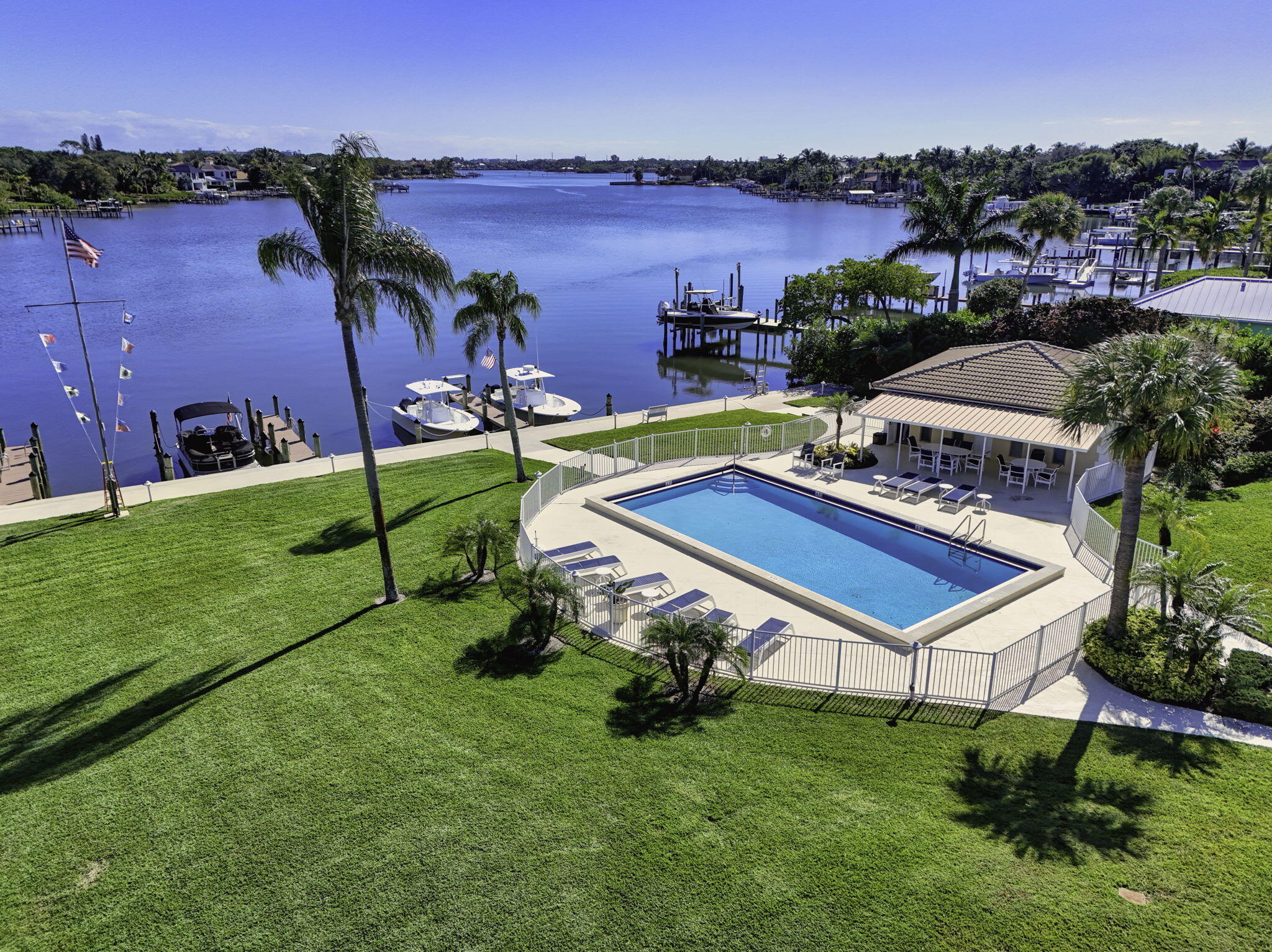 WHITEHALL CONDO - Residential