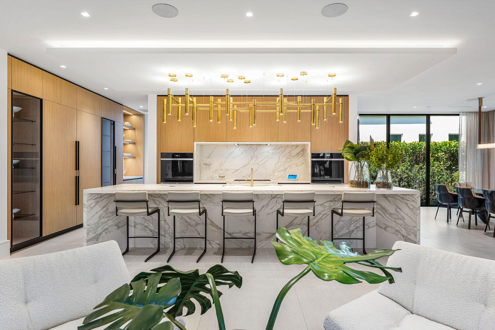 ROYAL PALM YACHT & COUNTRY CLUB - Residential