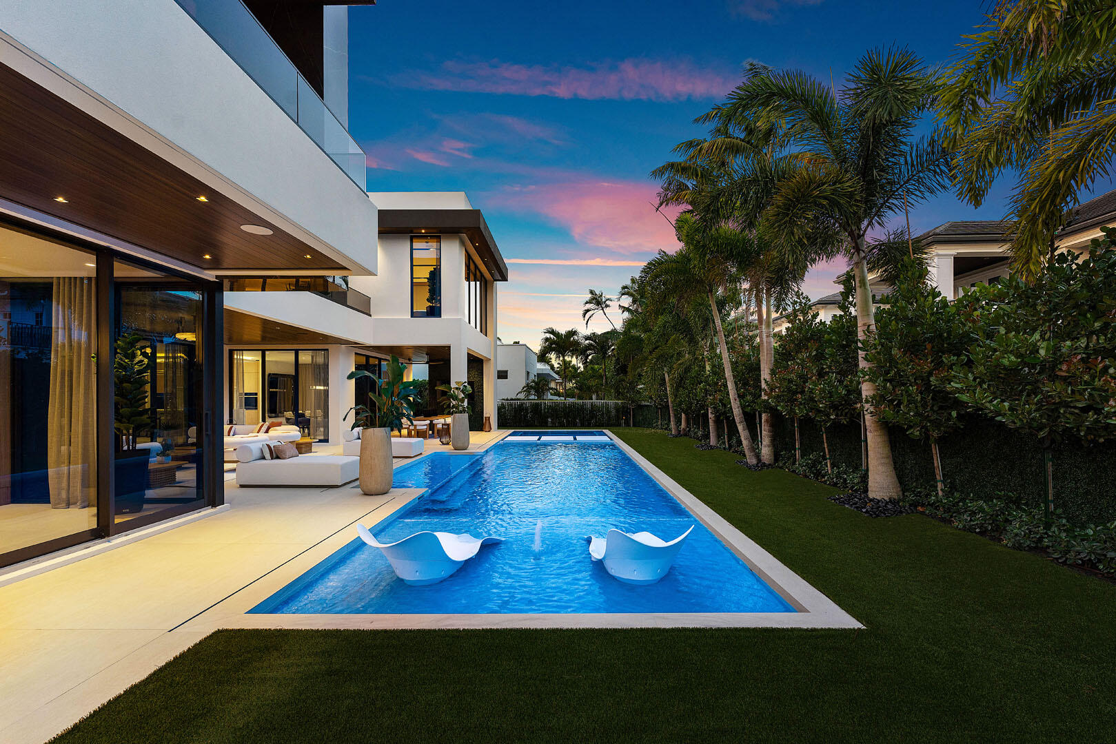 ROYAL PALM YACHT & COUNTRY CLUB - Residential