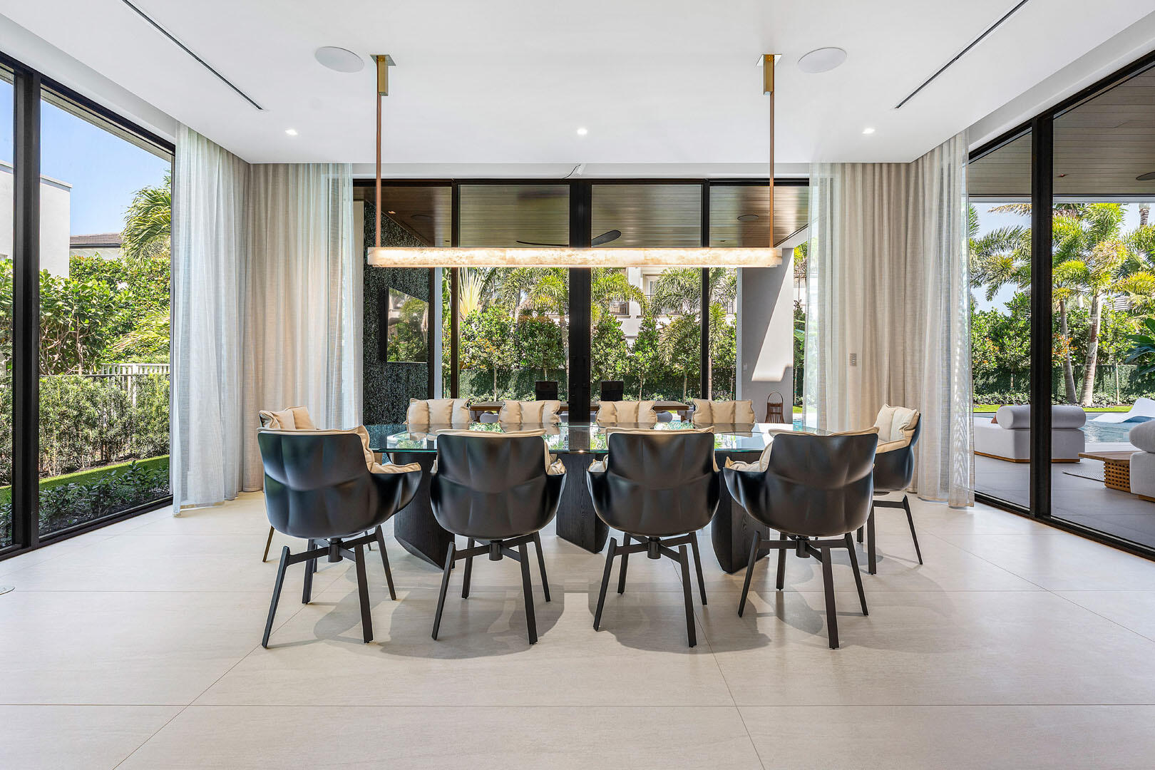 ROYAL PALM YACHT & COUNTRY CLUB - Residential