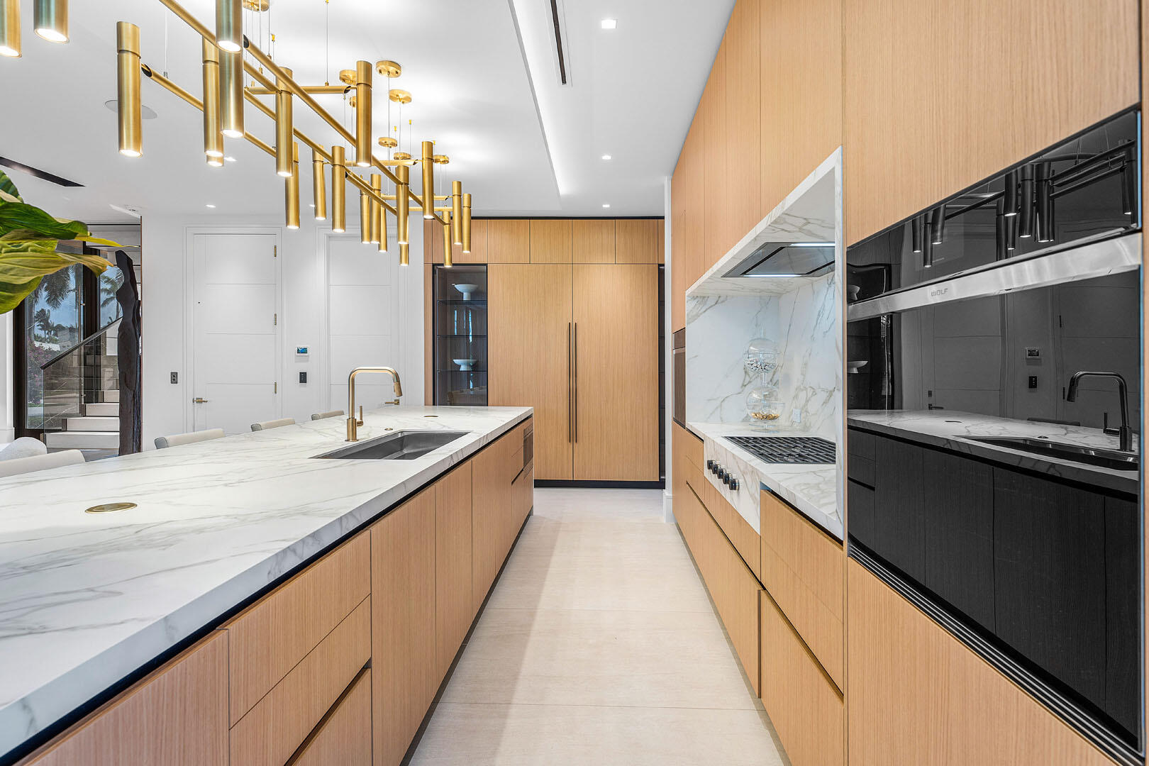 ROYAL PALM YACHT & COUNTRY CLUB - Residential