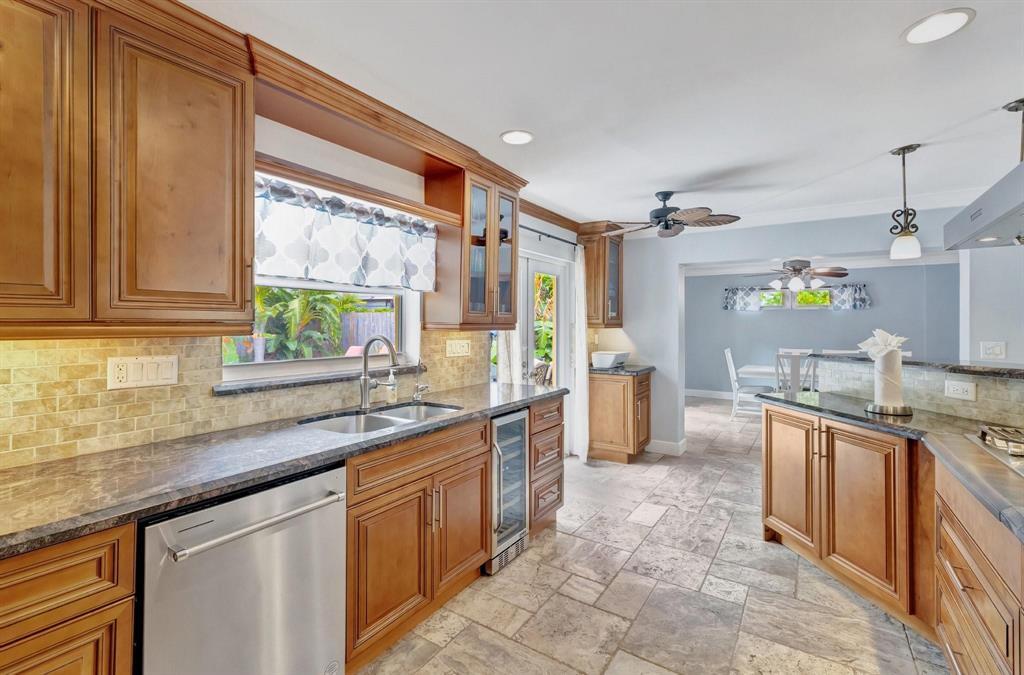BEACHWAY ESTATES - Residential