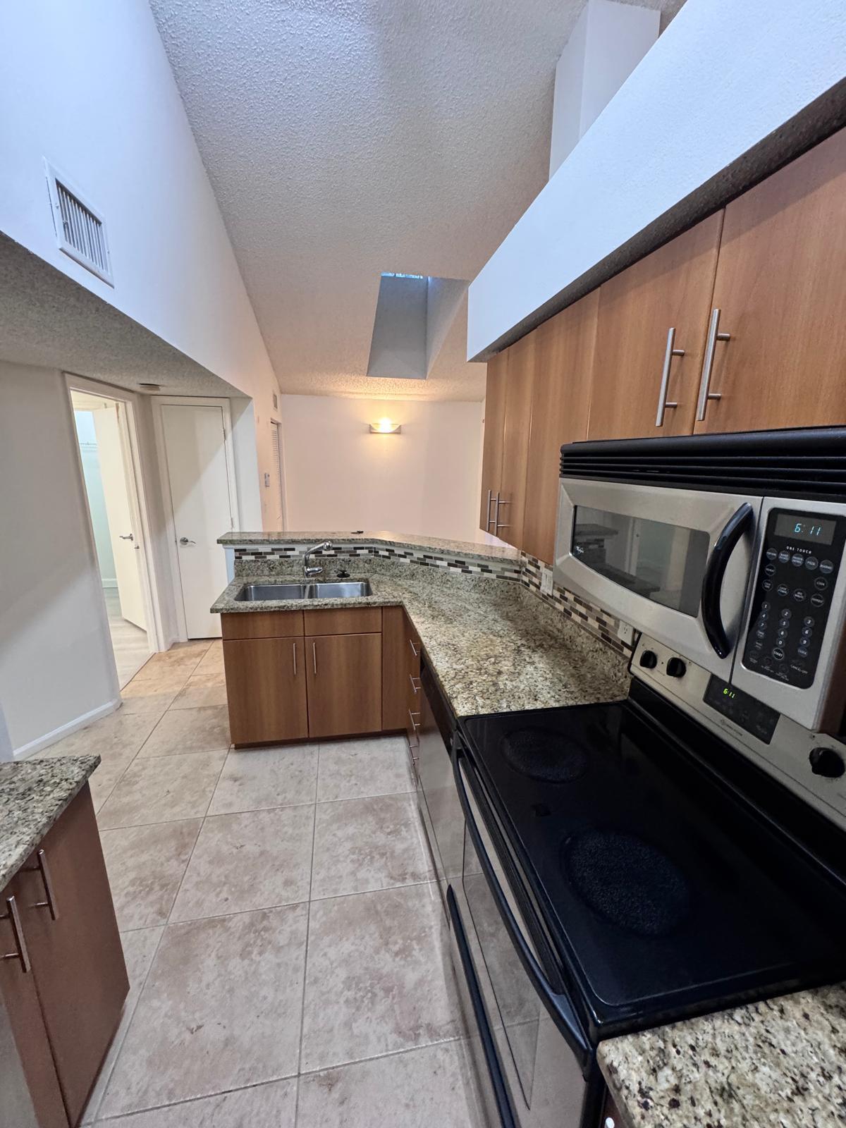BAHIA AT DELRAY CONDO - Residential Lease