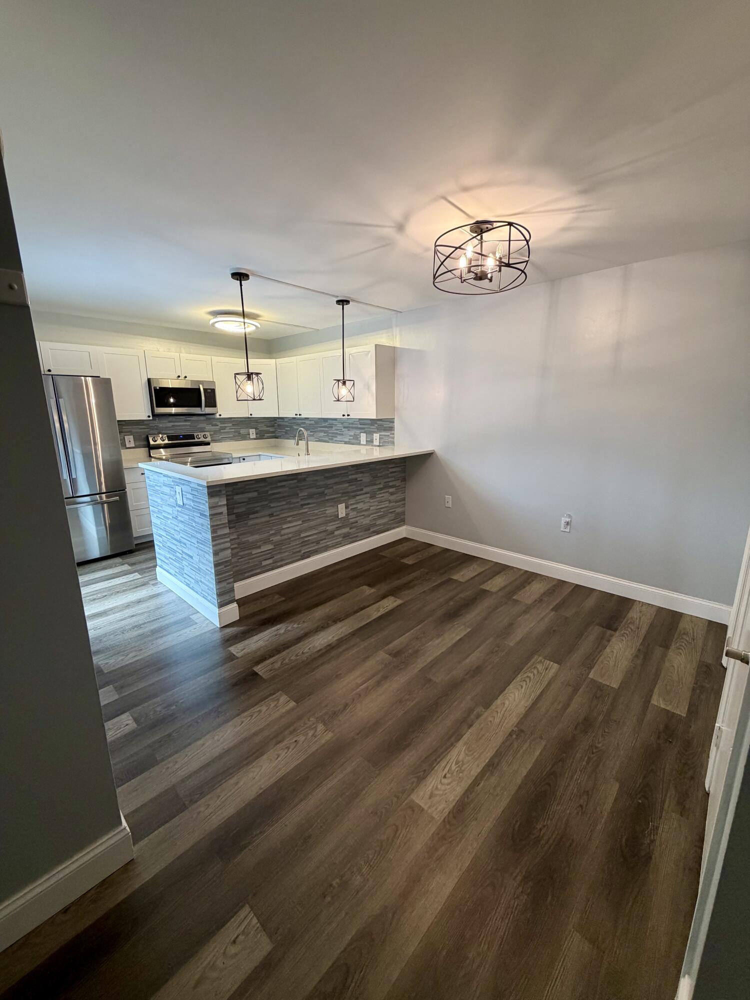 VILLAGE OF SANDALWOOD LAKES 1 - Residential