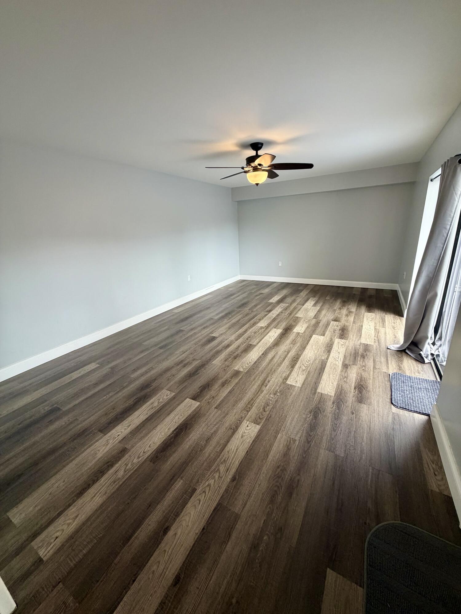 VILLAGE OF SANDALWOOD LAKES 1 - Residential