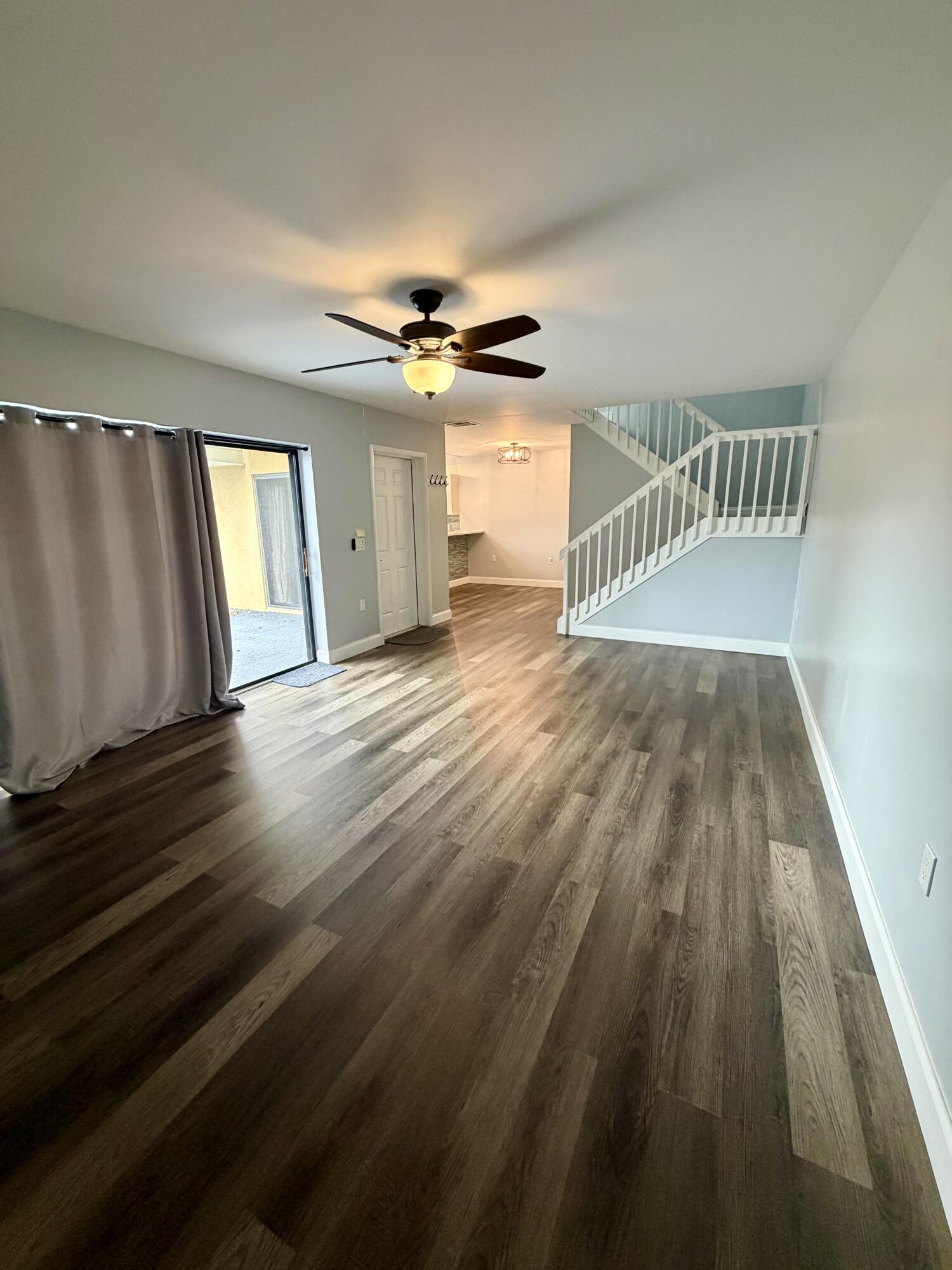 VILLAGE OF SANDALWOOD LAKES 1 - Residential