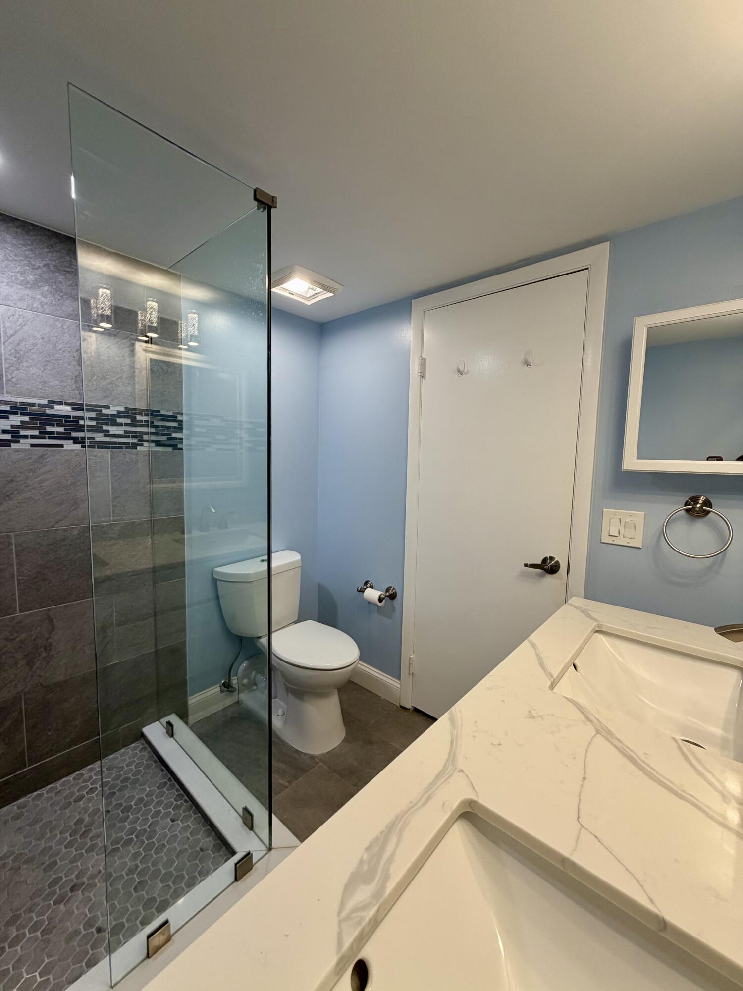 VILLAGE OF SANDALWOOD LAKES 1 - Residential