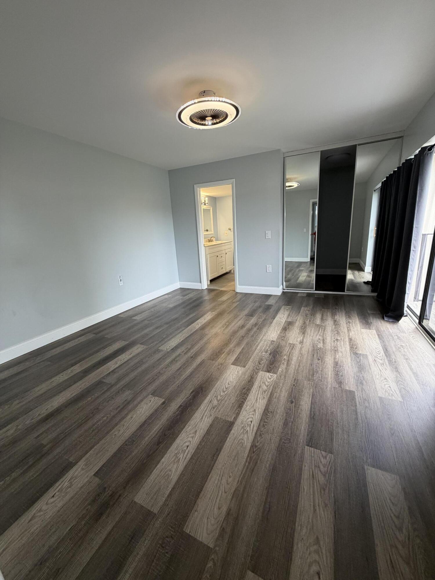 VILLAGE OF SANDALWOOD LAKES 1 - Residential