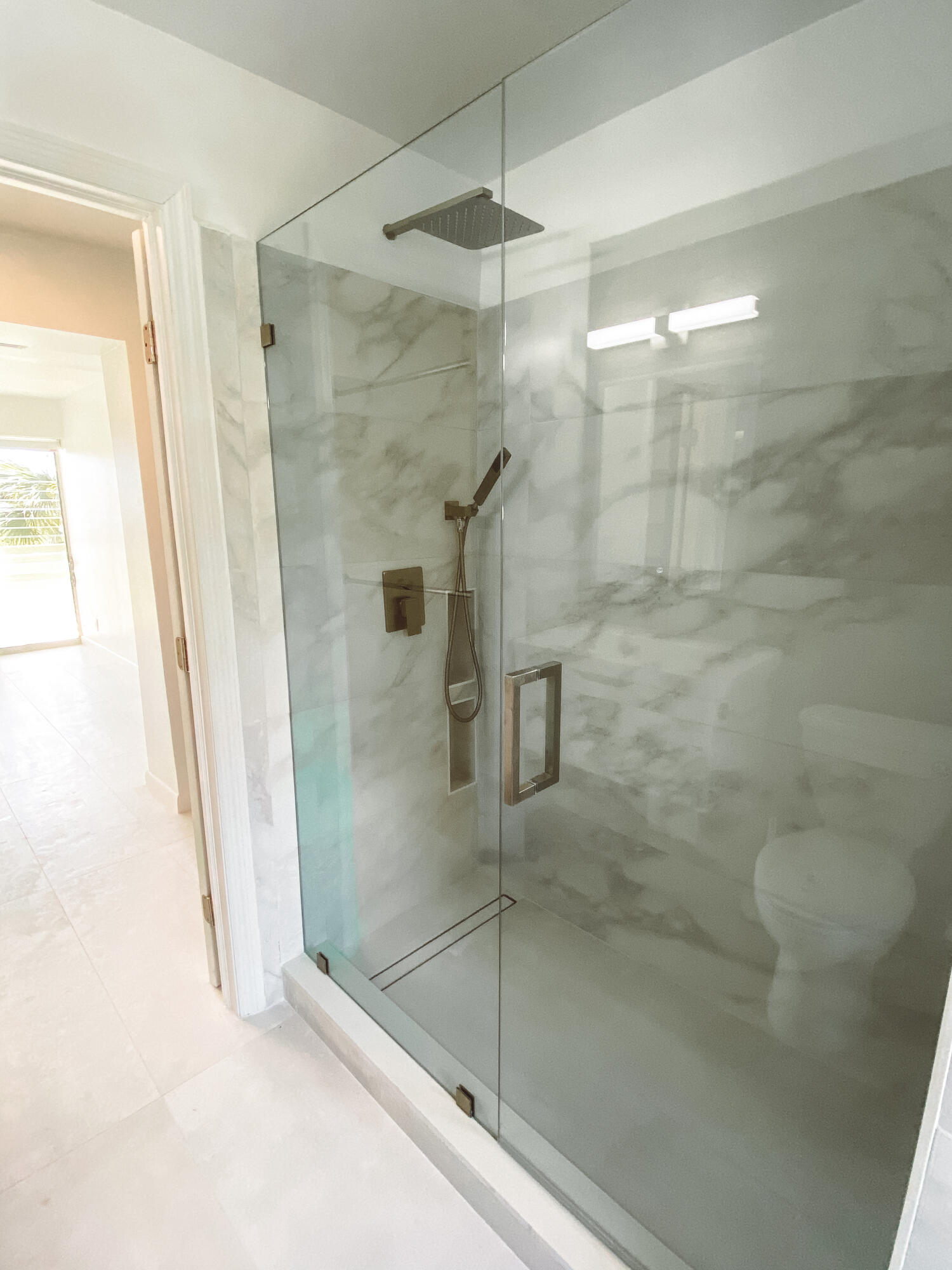 LIGHTHOUSE BAY CONDO - Residential Lease