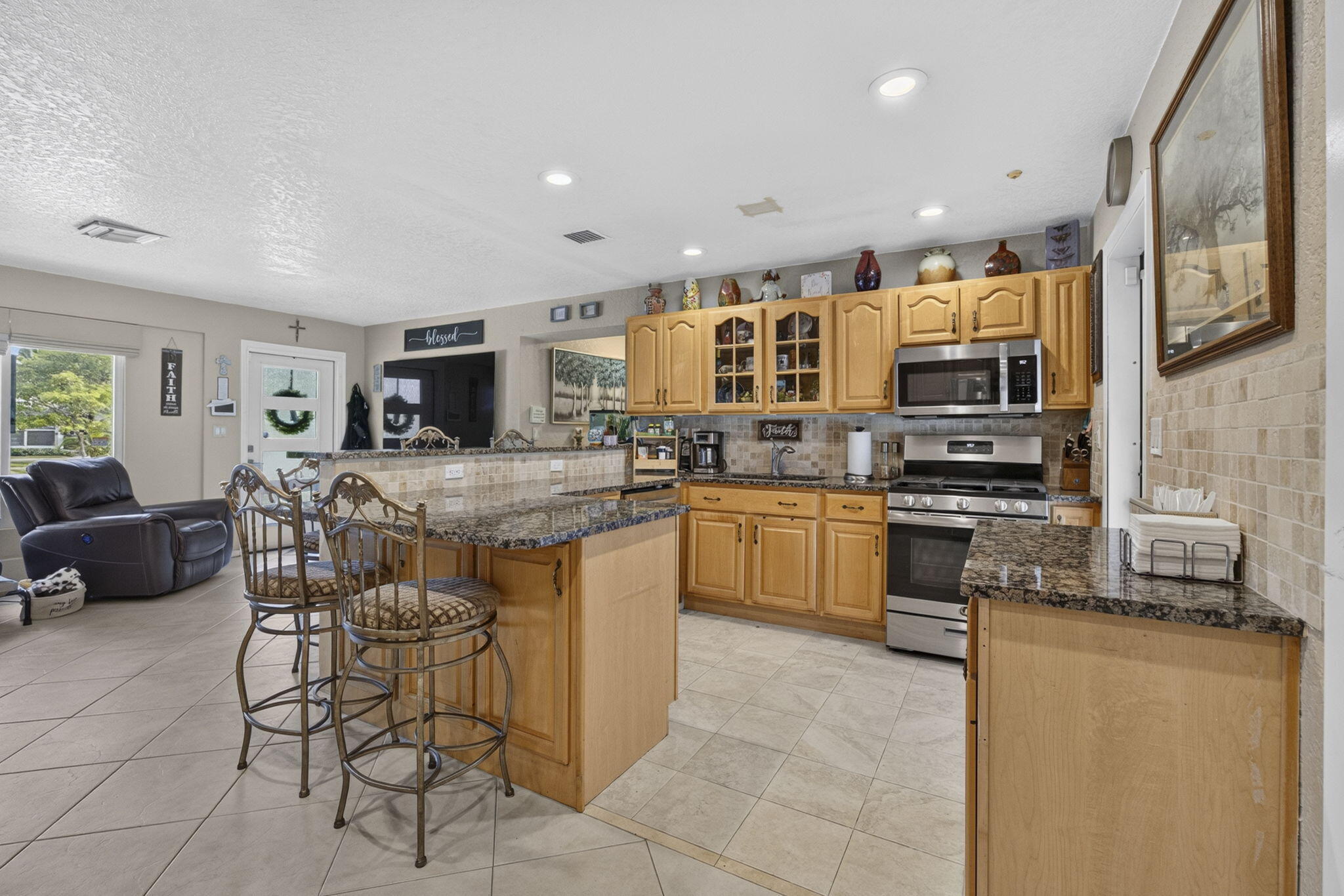 LEWIS SHORE ESTATES LA VISTA ADDN 1 - Residential